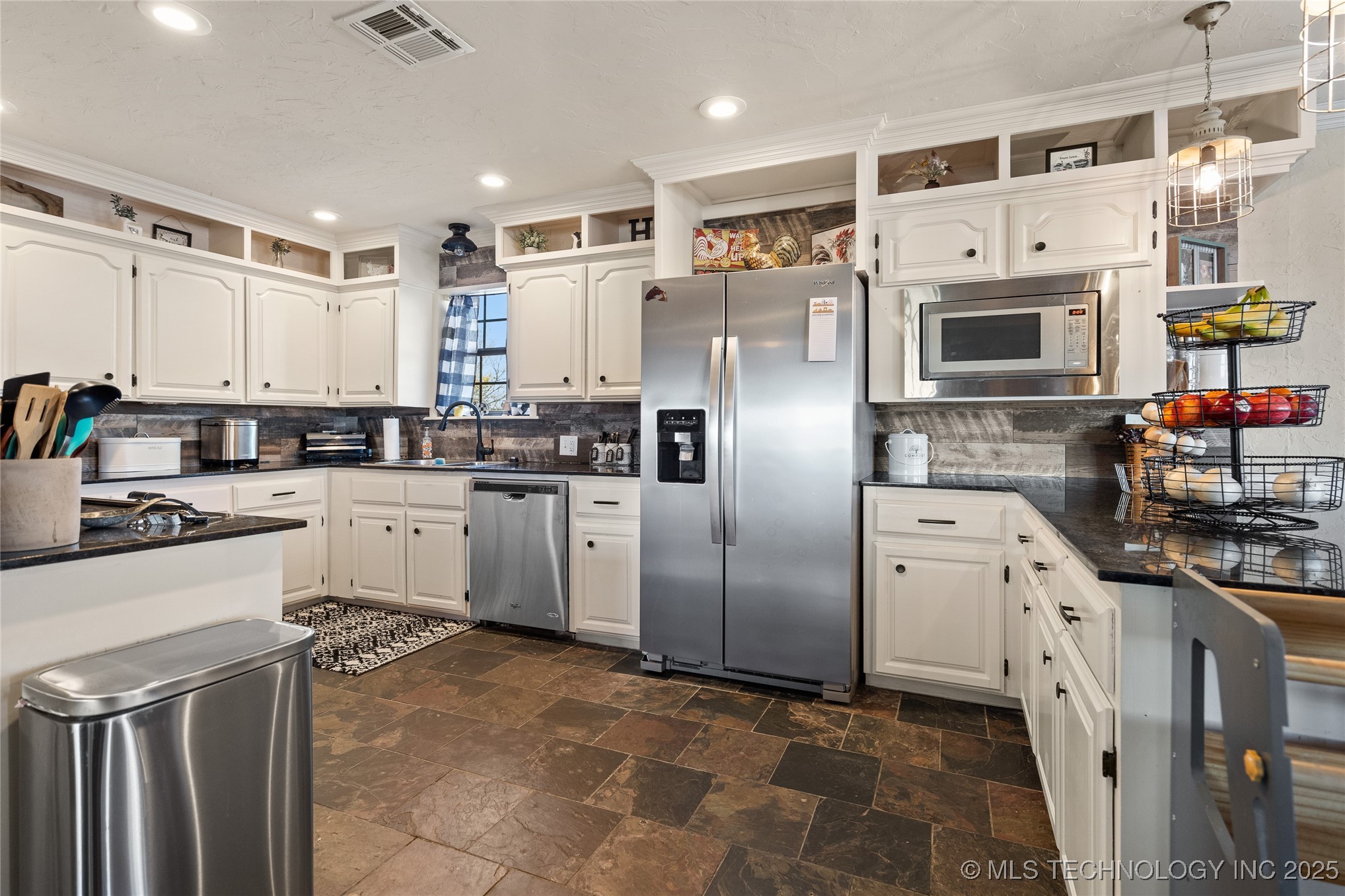 441 Acorn Property Photo 18