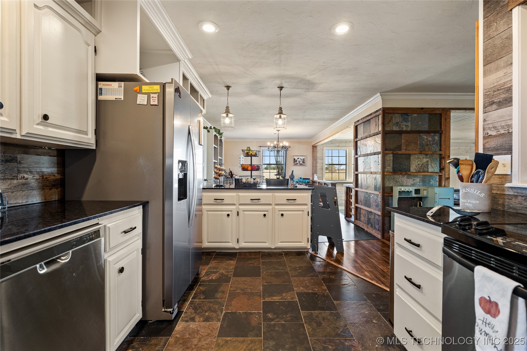 441 Acorn Property Photo 20