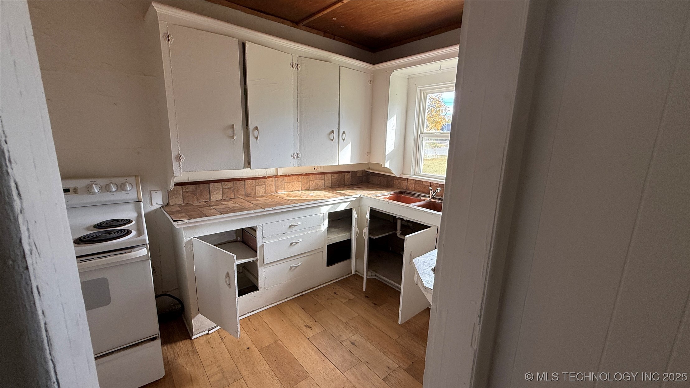 610 S 53rd West Avenue Property Photo 8