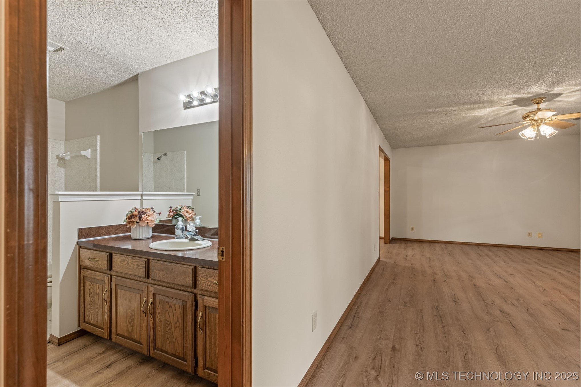 405 N Will Rogers Loop E Property Photo 38