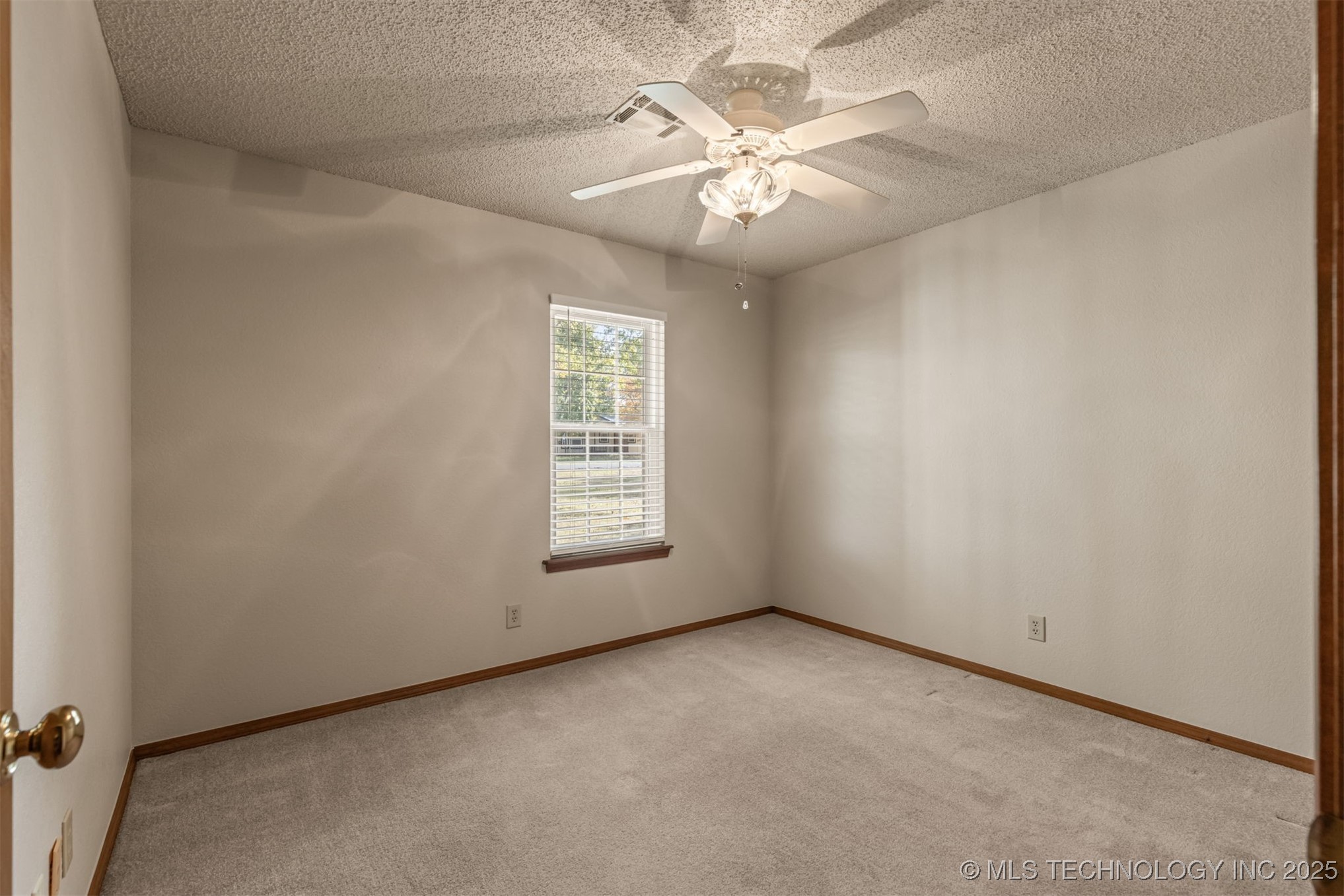 405 N Will Rogers Loop E Property Photo 39