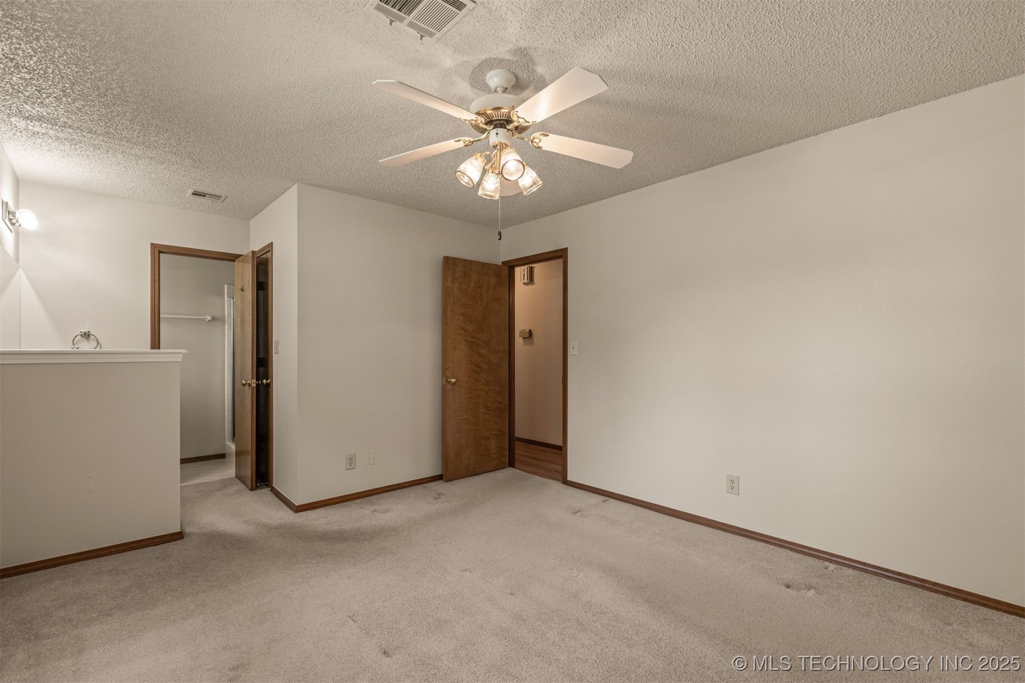 405 N Will Rogers Loop E Property Photo 45