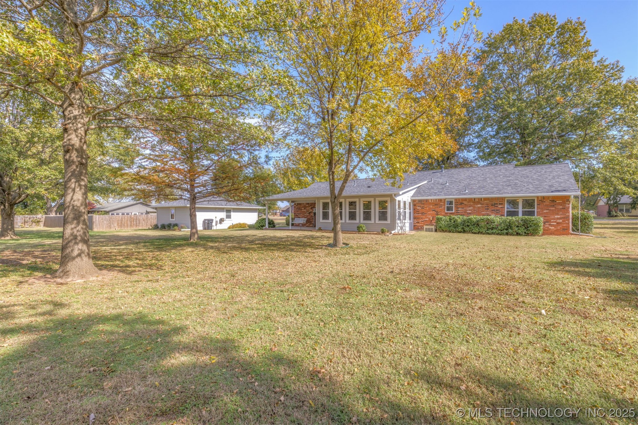 405 N Will Rogers Loop E Property Photo 57