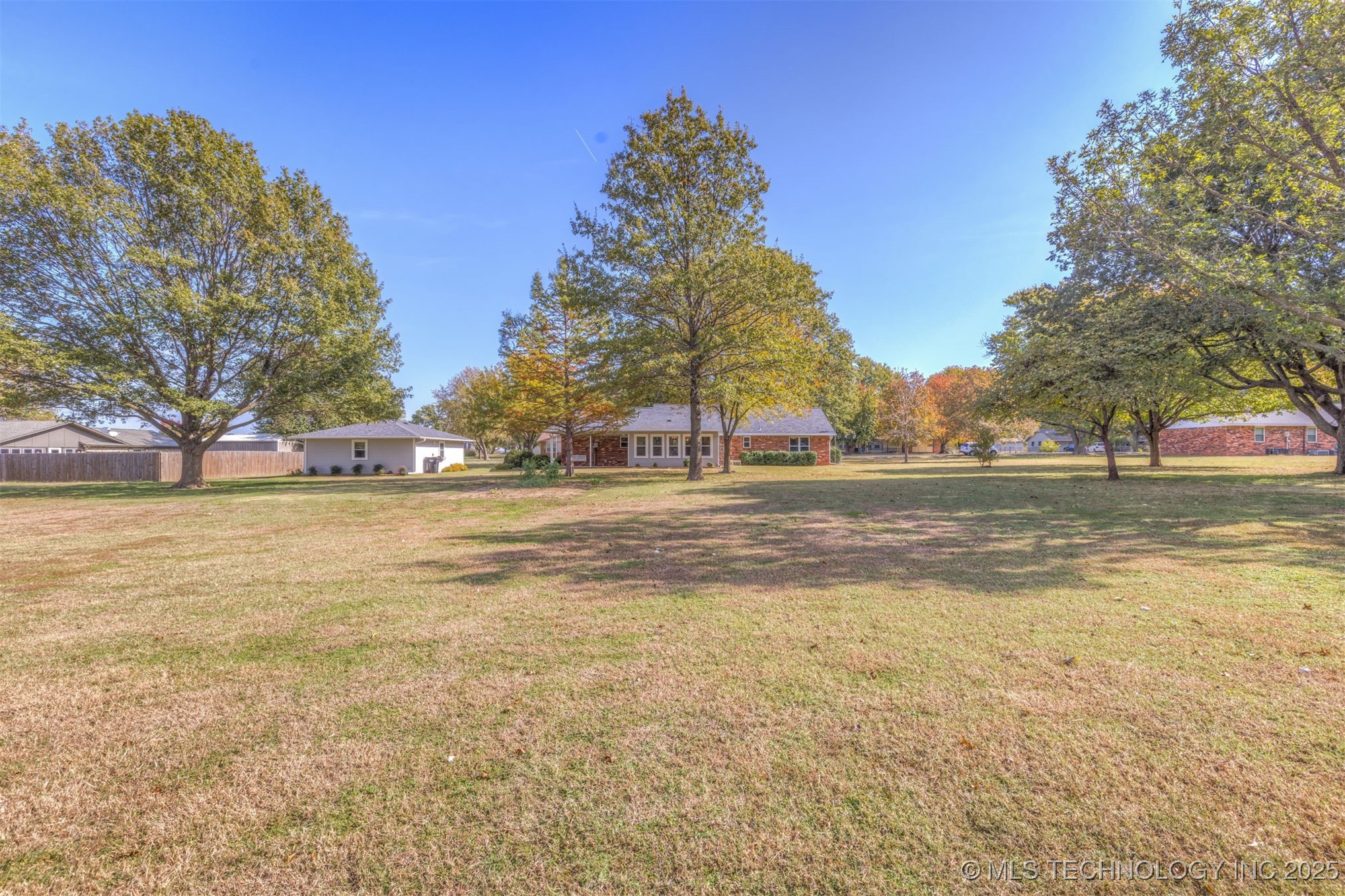 405 N Will Rogers Loop E Property Photo 59