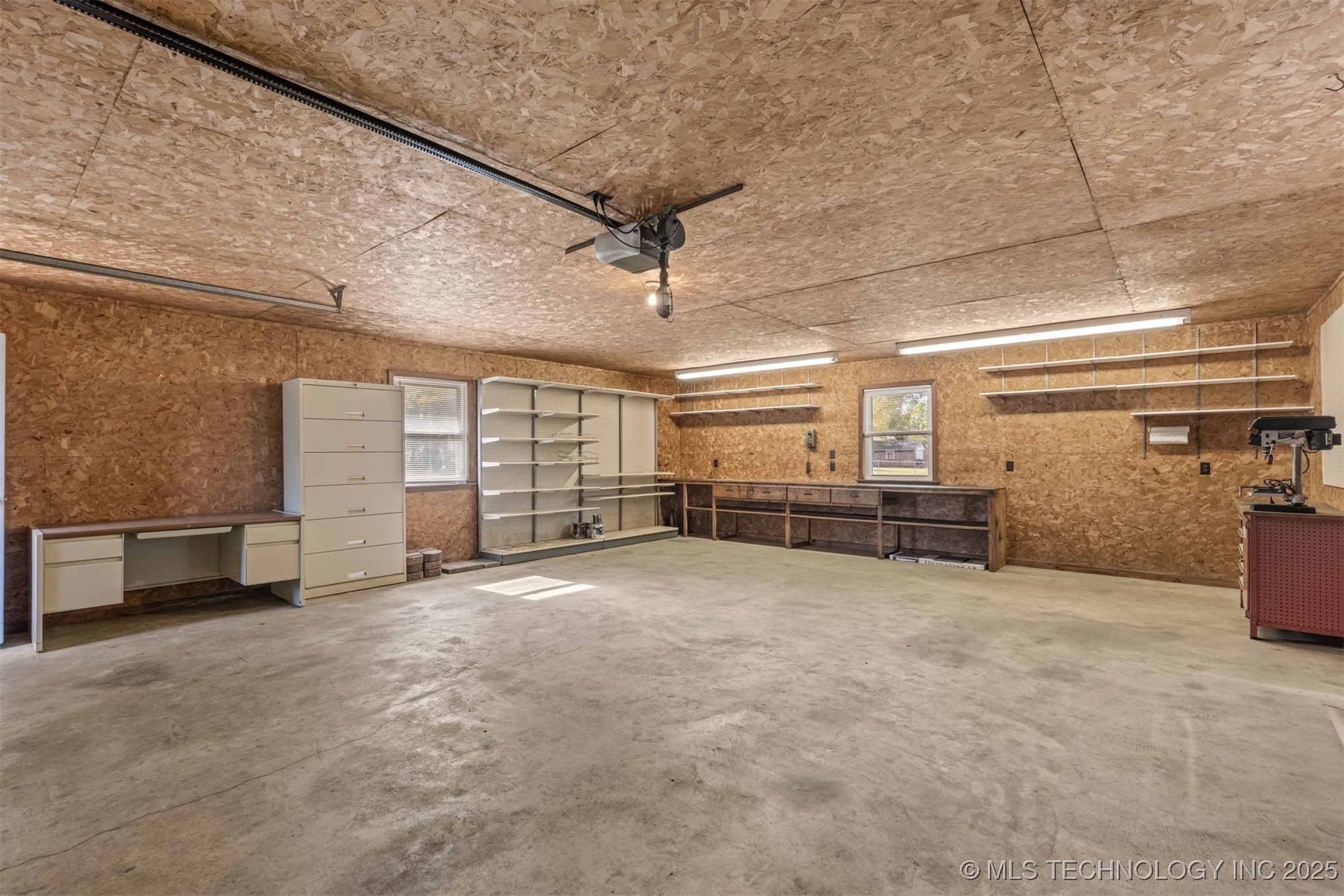 405 N Will Rogers Loop E Property Photo 66