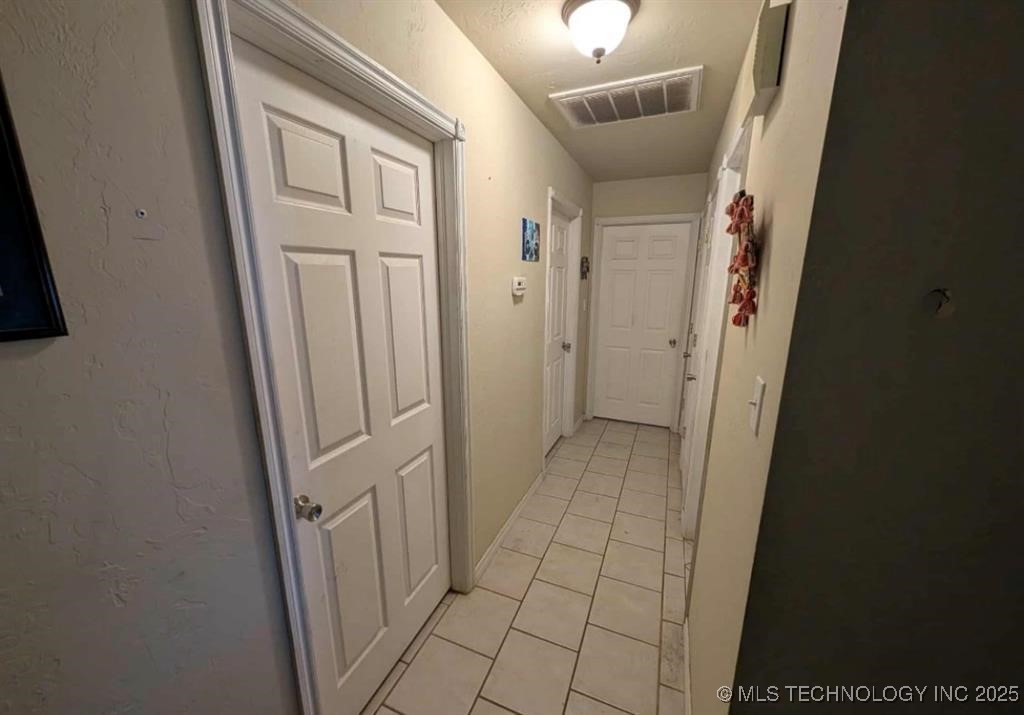 13861 County Road 1566 Property Photo 5