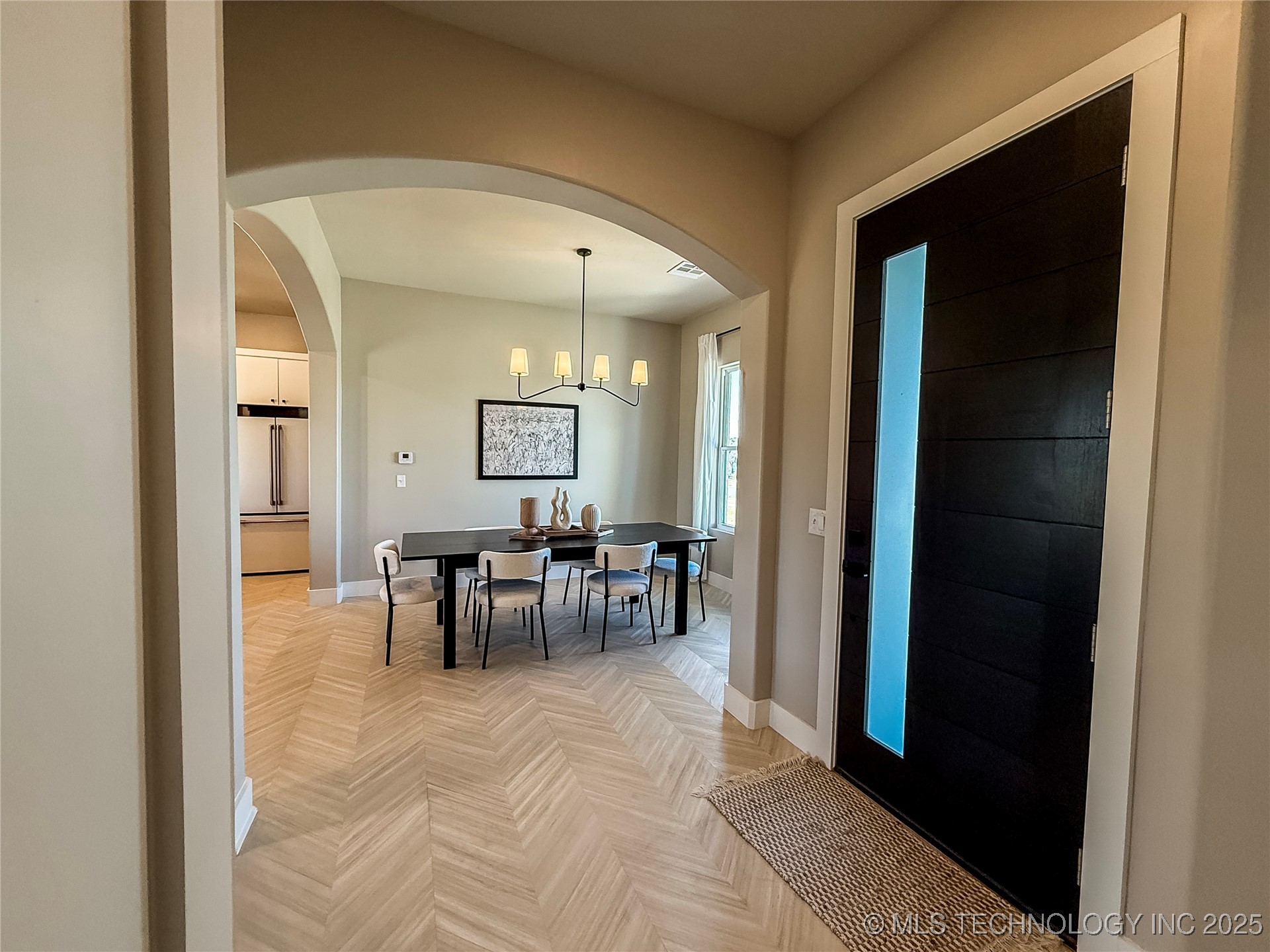 808 W Prairie View Road Property Photo 8