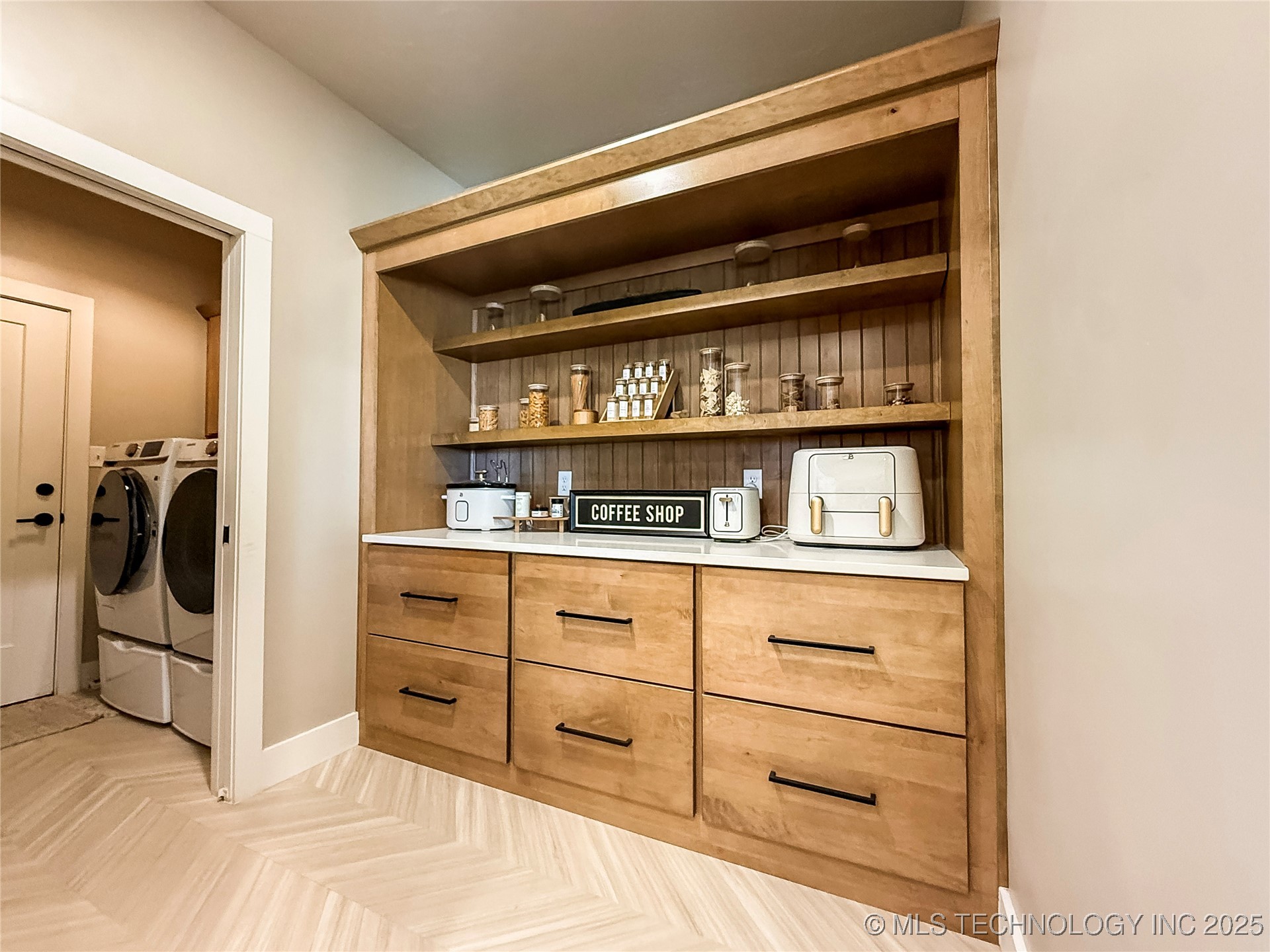 808 W Prairie View Road Property Photo 22