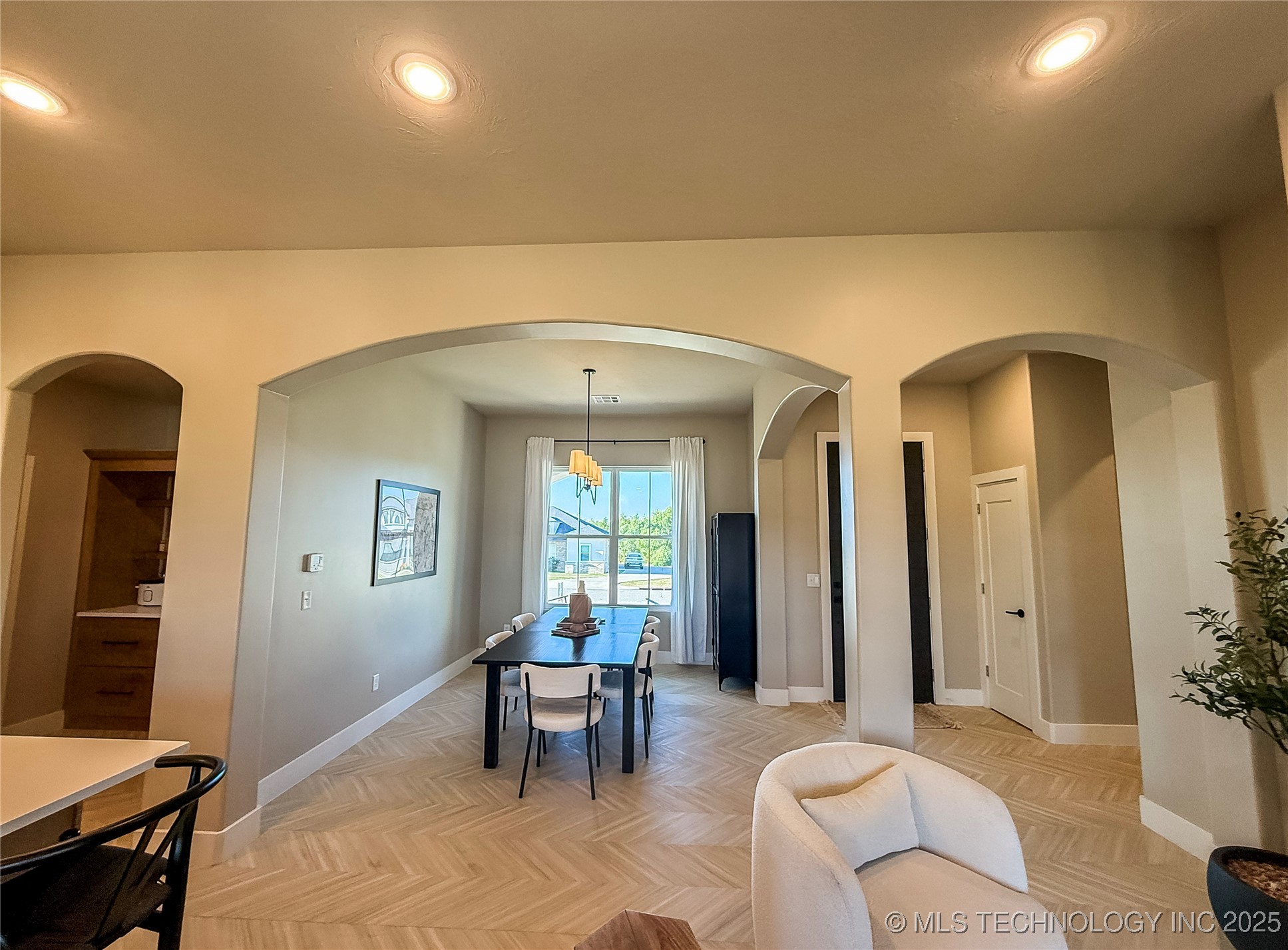 808 W Prairie View Road Property Photo 28