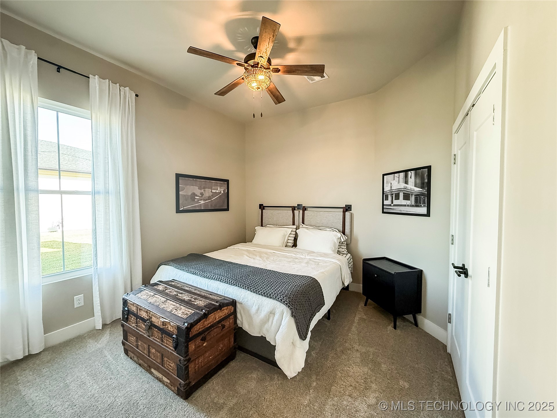 808 W Prairie View Road Property Photo 33