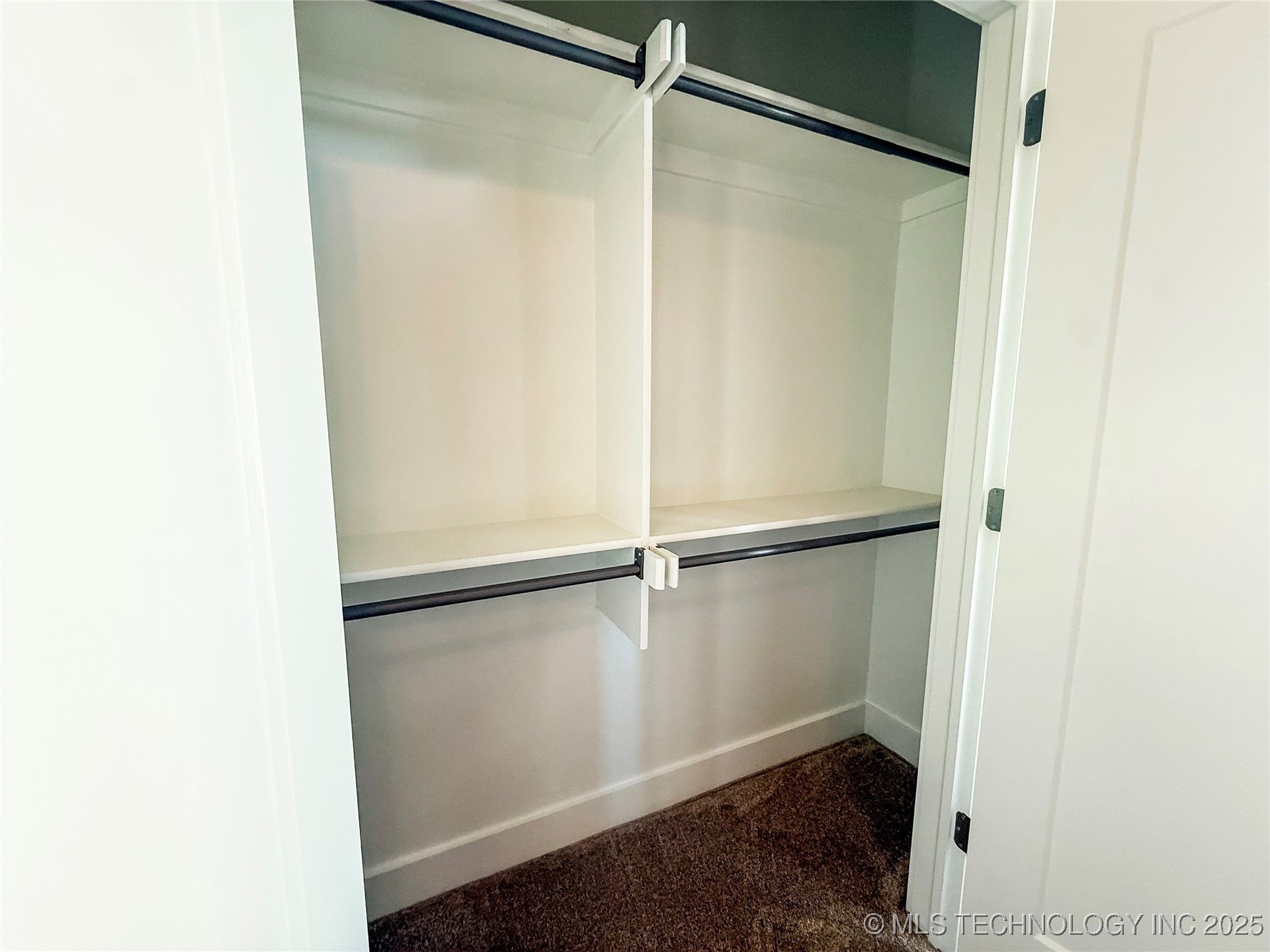 808 W Prairie View Road Property Photo 36