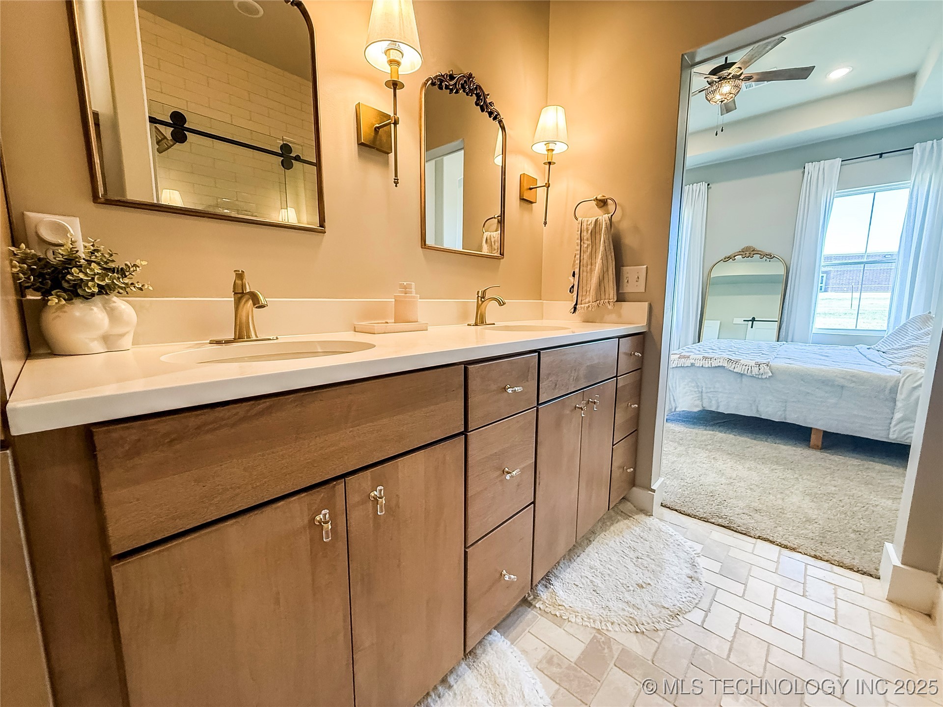 808 W Prairie View Road Property Photo 44