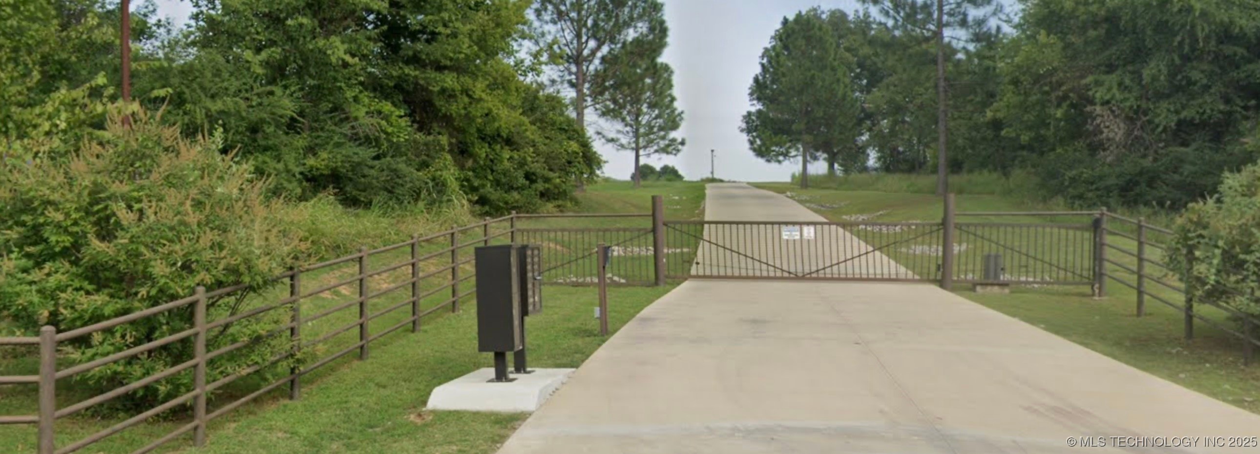 4 S 337th East Avenue Property Photo 1