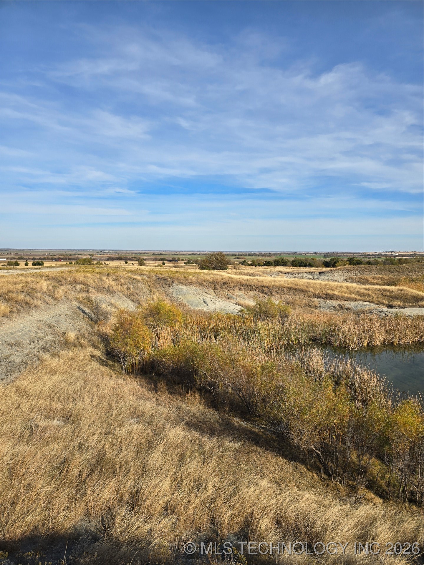 60th Property Photo 13