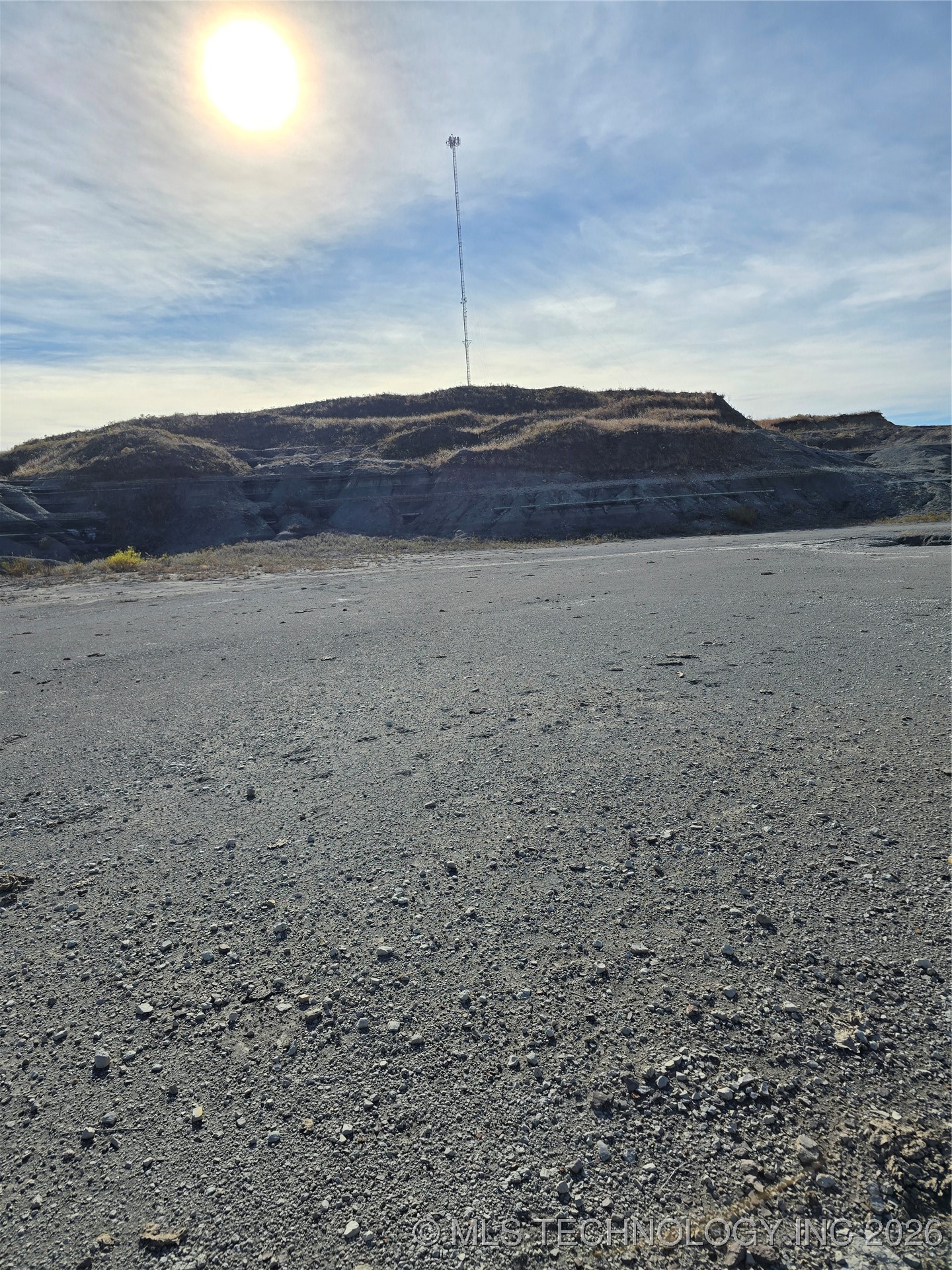 60th Property Photo 17