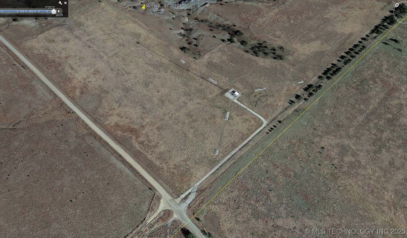 60th Property Photo 26