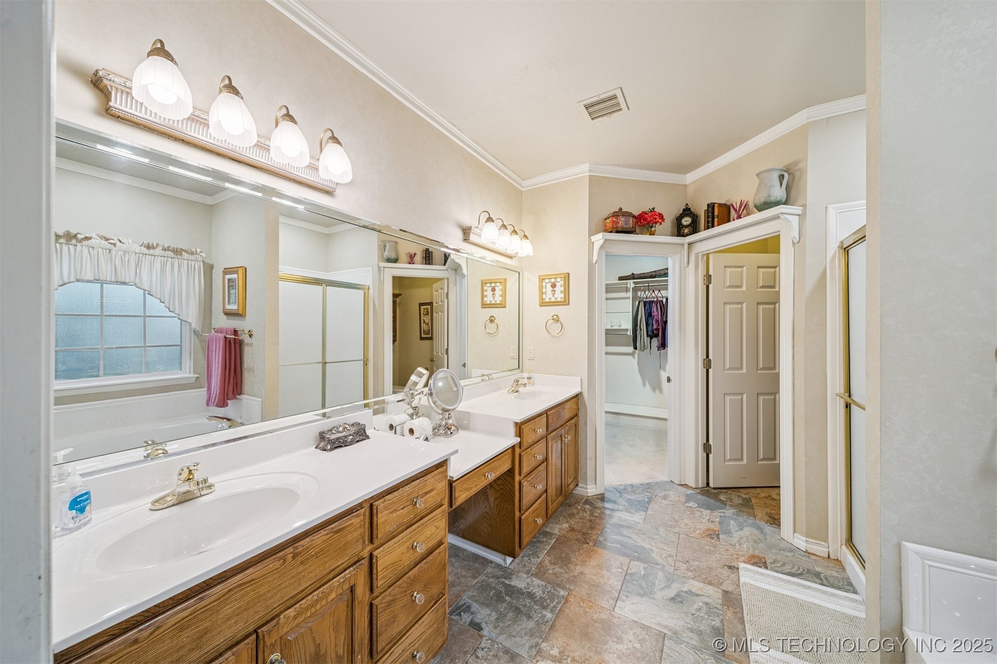 10314 E 92nd Place N Property Photo 25