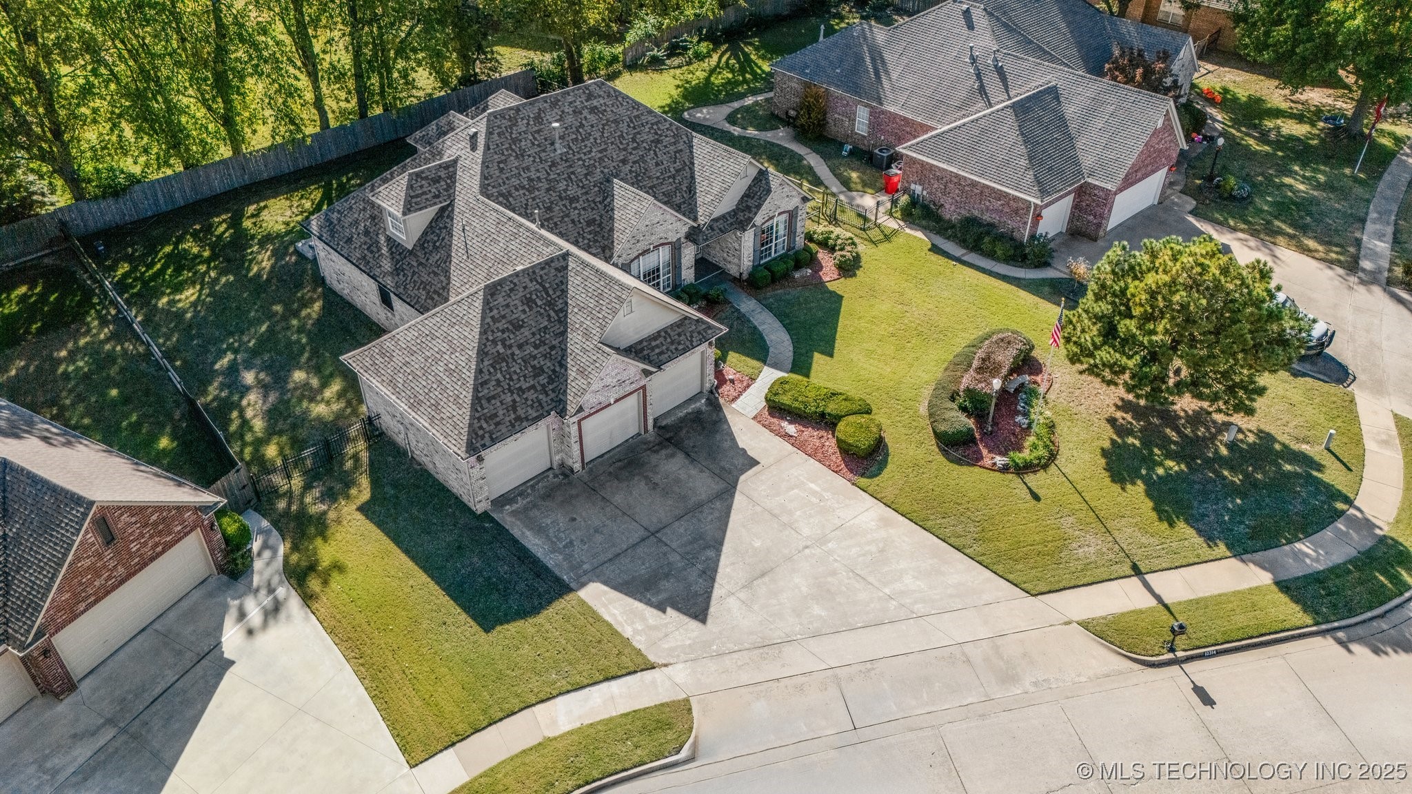 10314 E 92nd Place N Property Photo 42