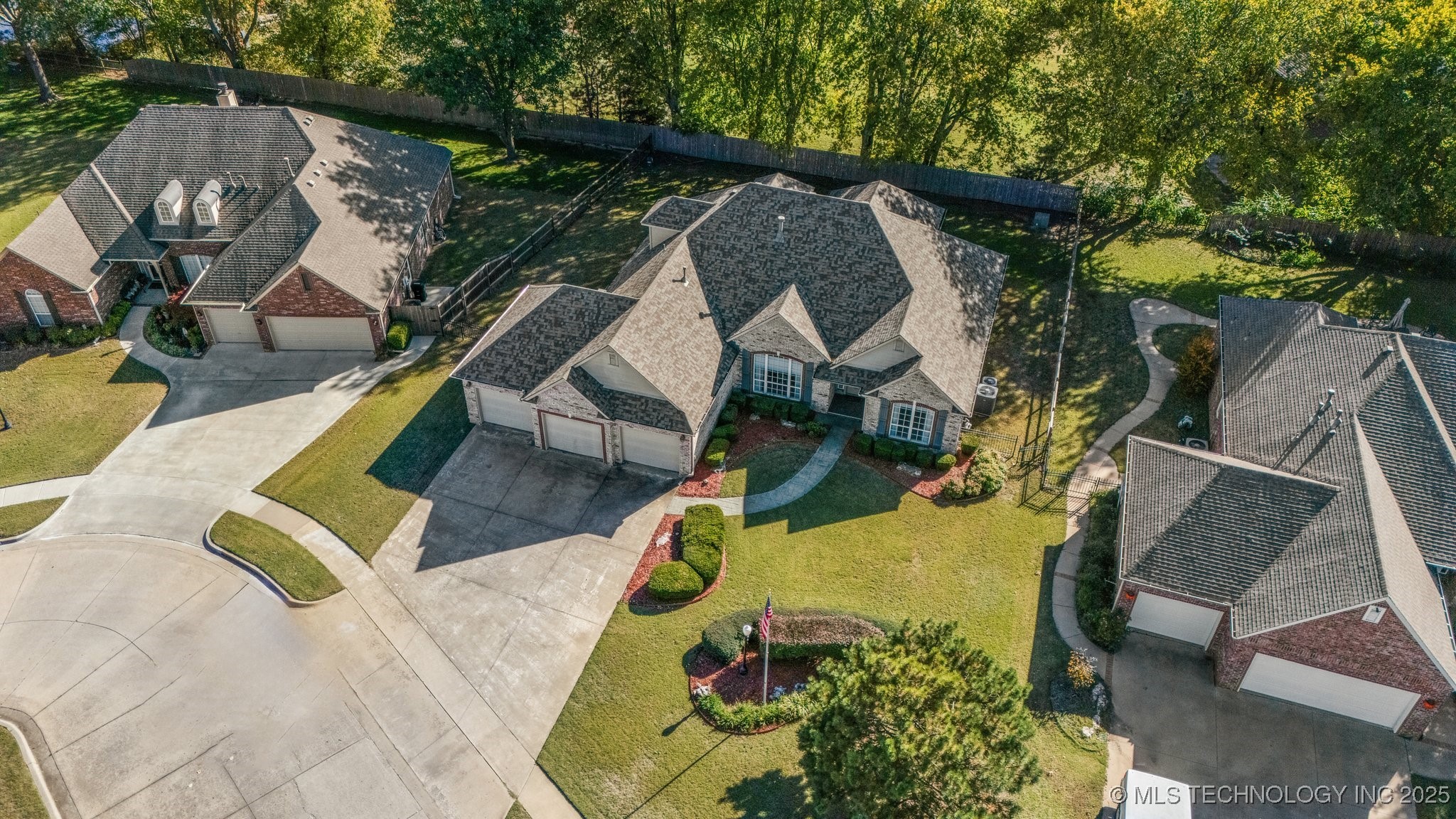 10314 E 92nd Place N Property Photo 44