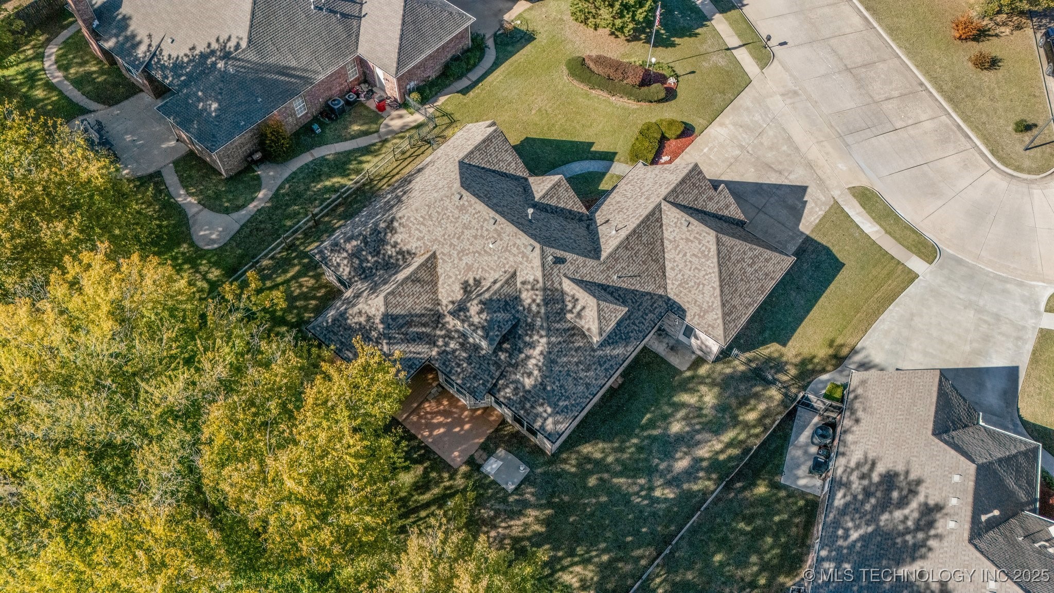 10314 E 92nd Place N Property Photo 46