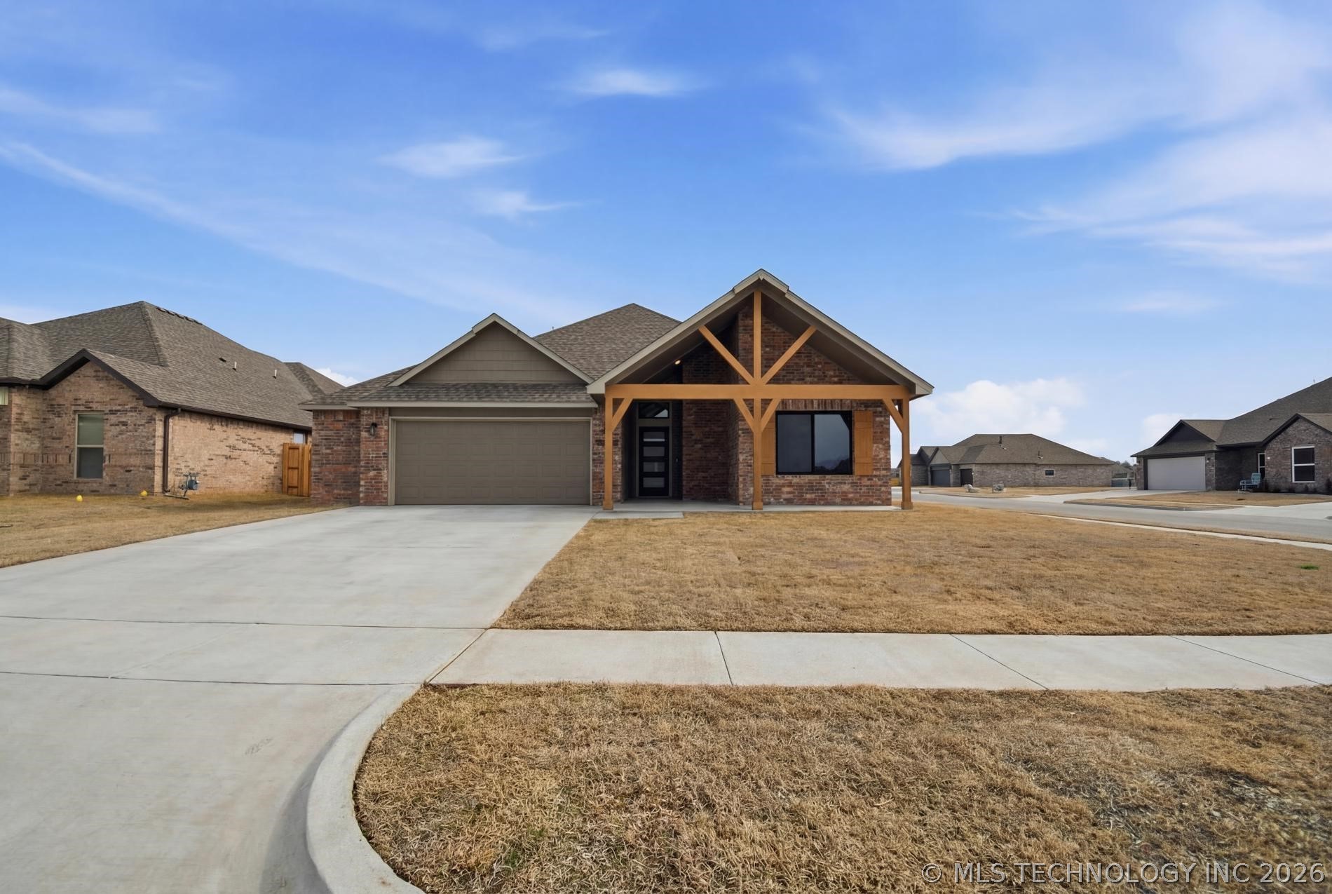 10893 S 277th East Avenue Property Photo 5