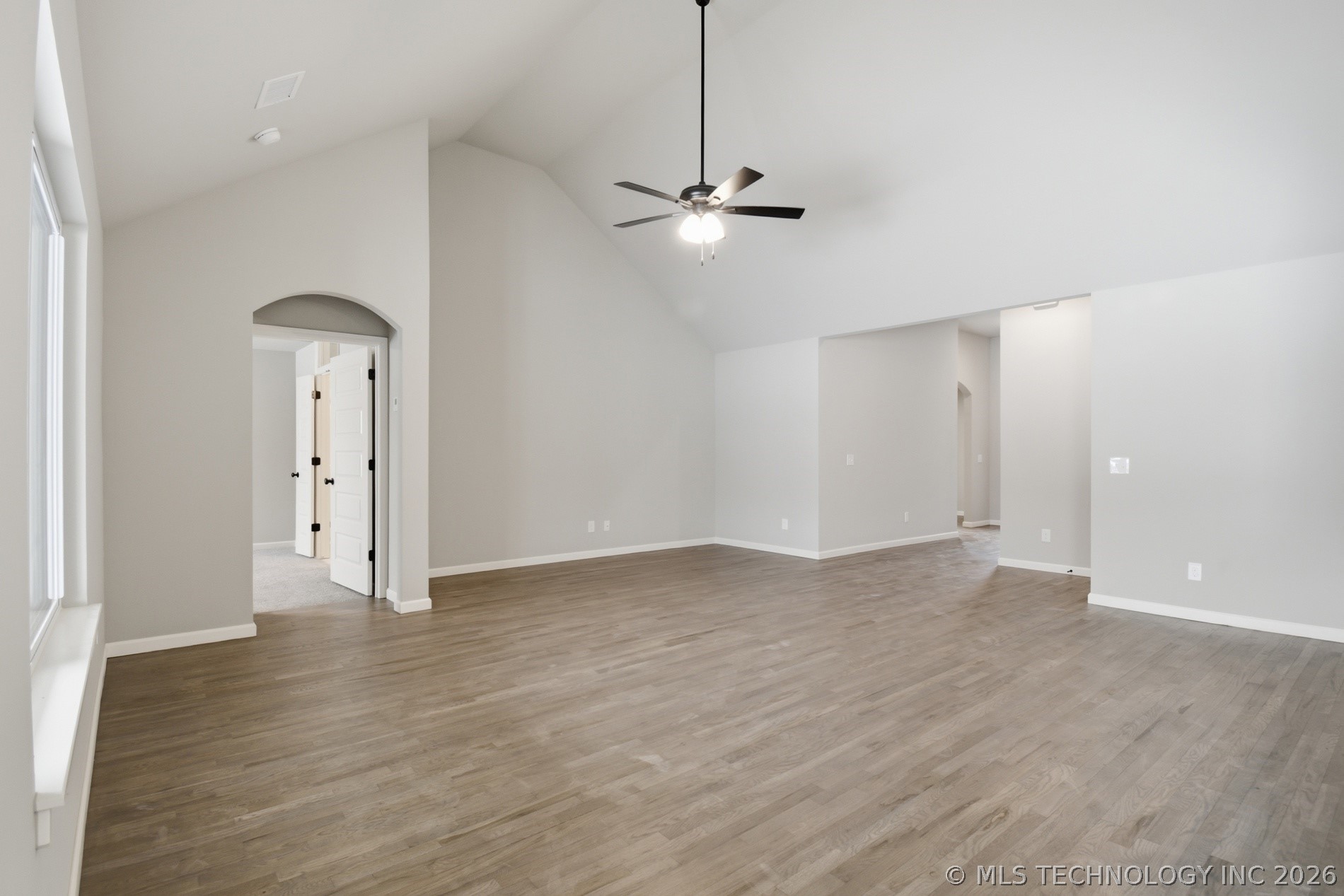 10893 S 277th East Avenue Property Photo 9