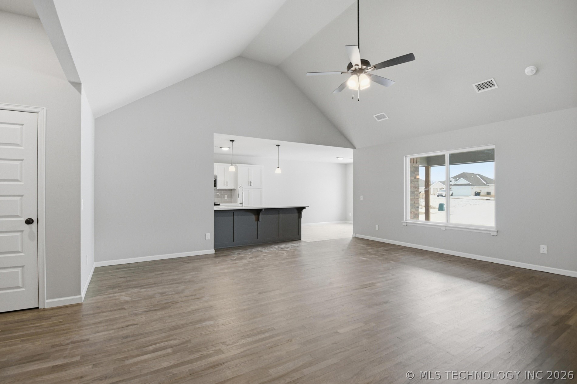 10893 S 277th East Avenue Property Photo 12