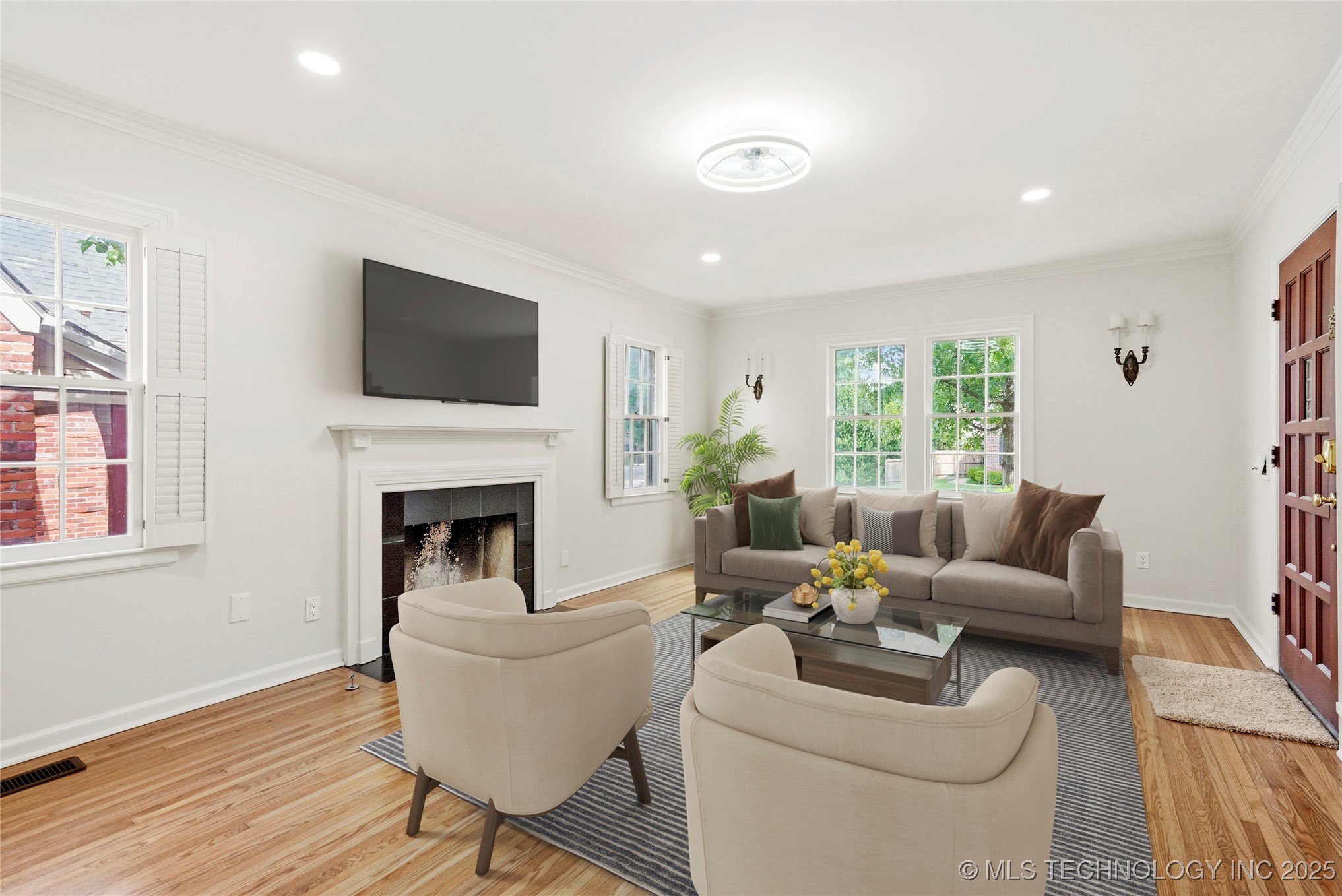 1208 E 29th Street Property Photo 5