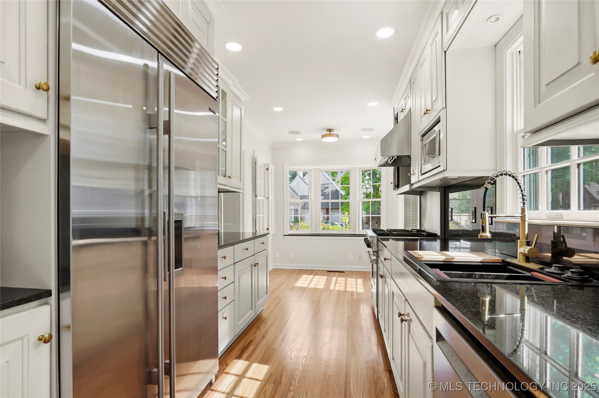 1208 E 29th Street Property Photo 12