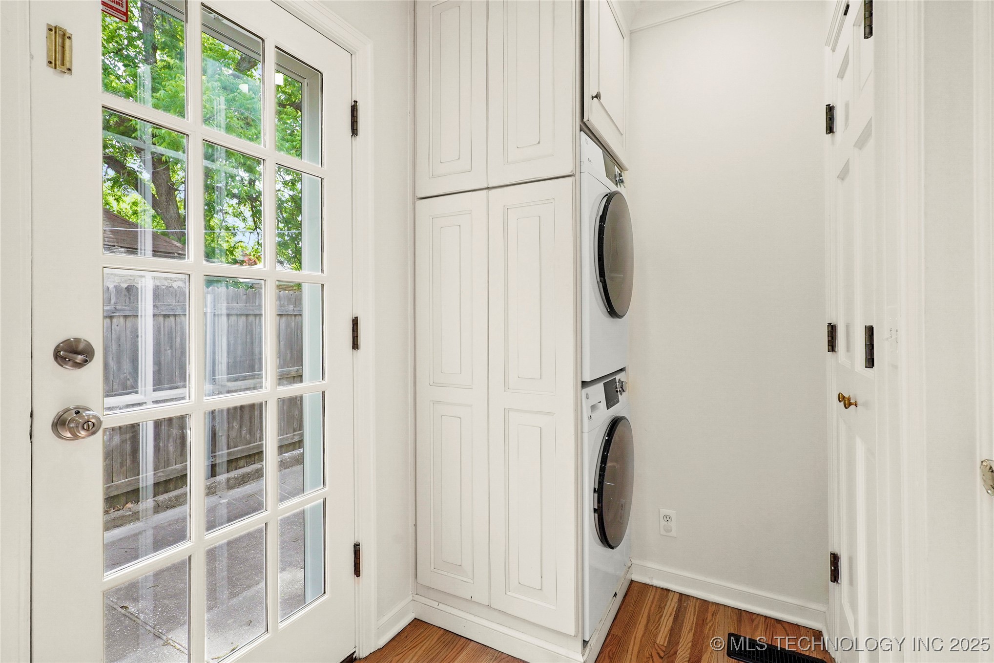 1208 E 29th Street Property Photo 13