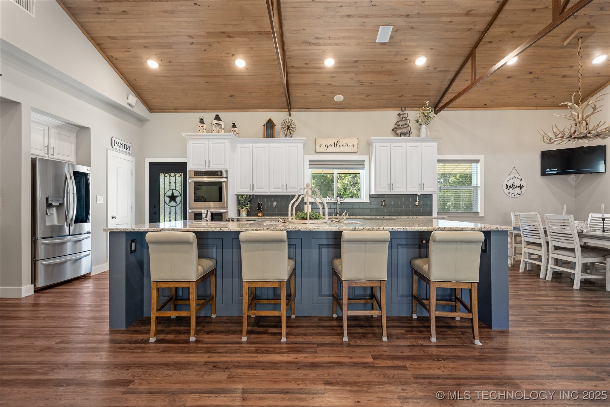 9212 Keltner Road Property Photo 6