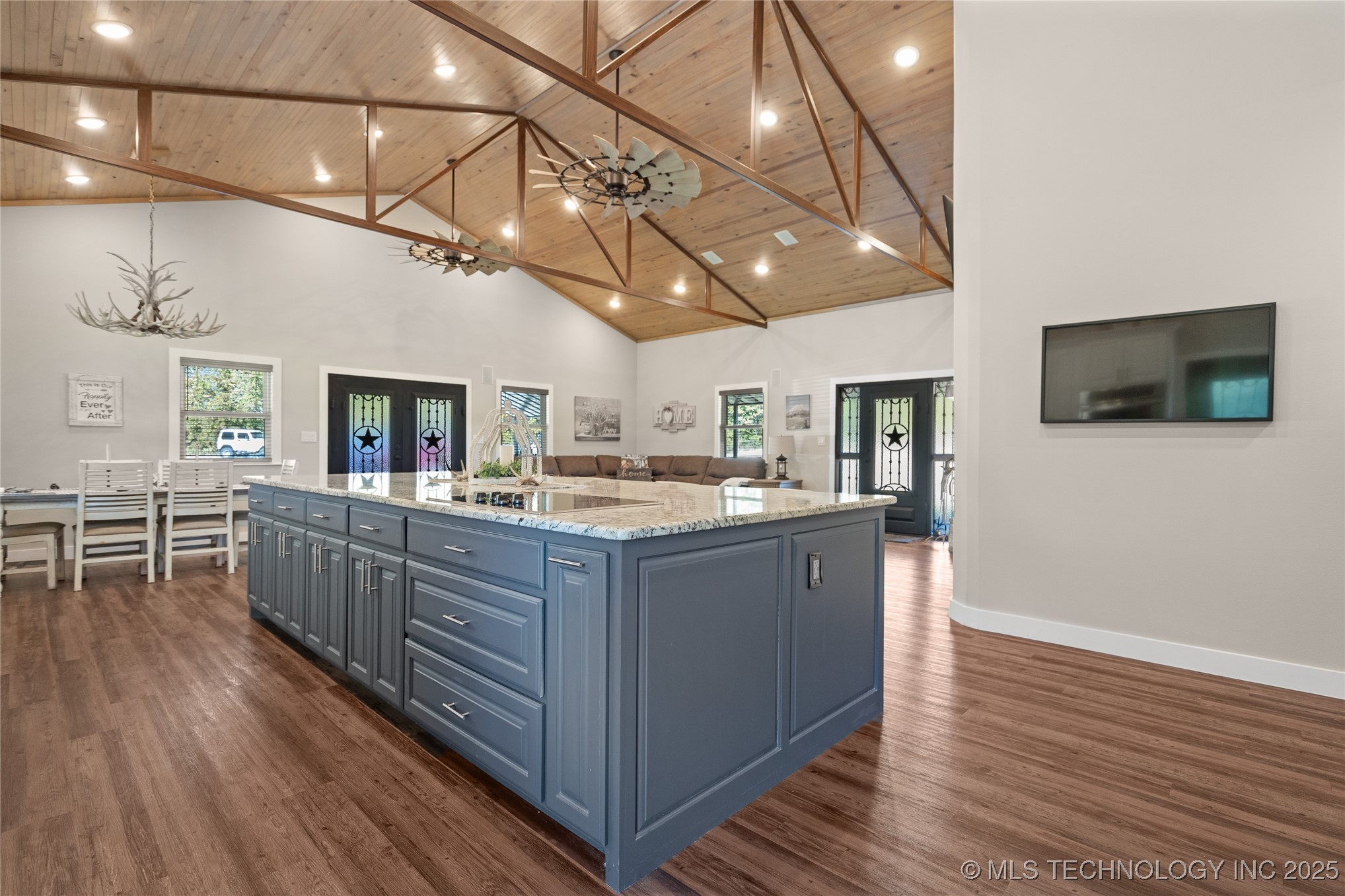 9212 Keltner Road Property Photo 12