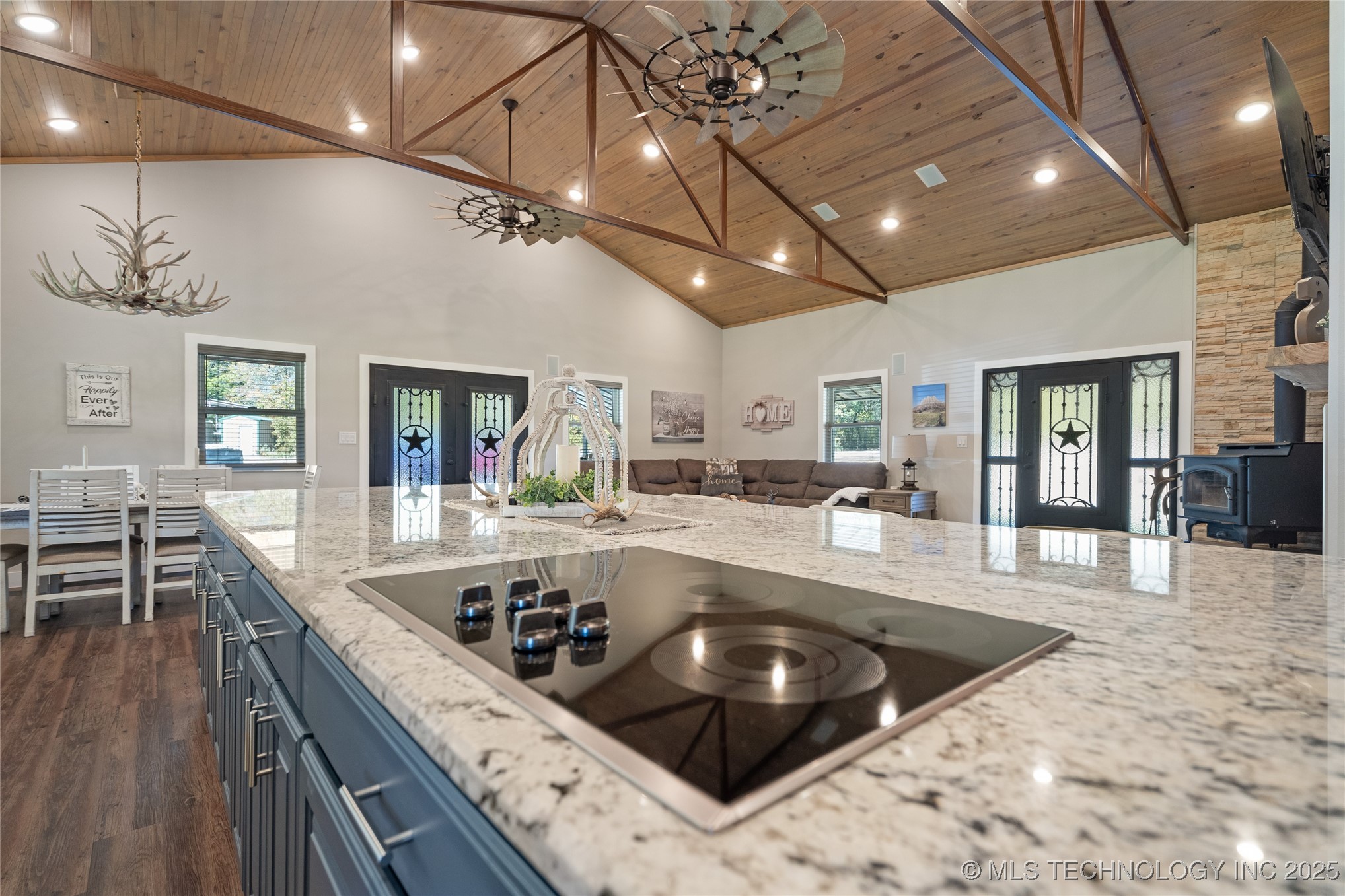 9212 Keltner Road Property Photo 13