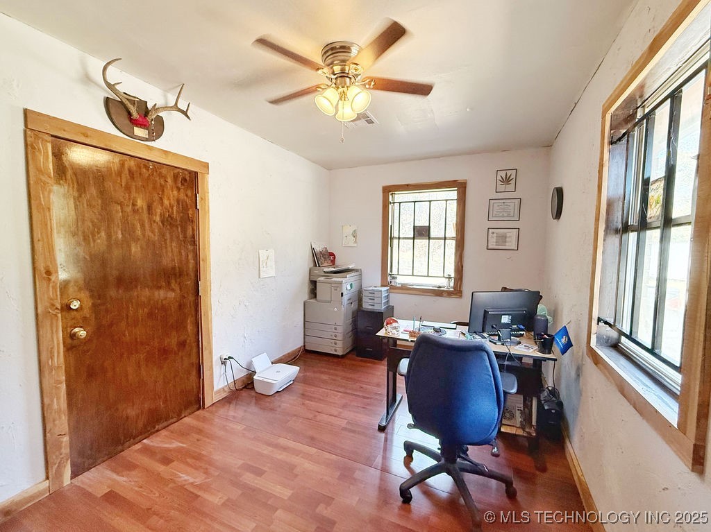 45143 Us Hwy 59 Property Photo 11