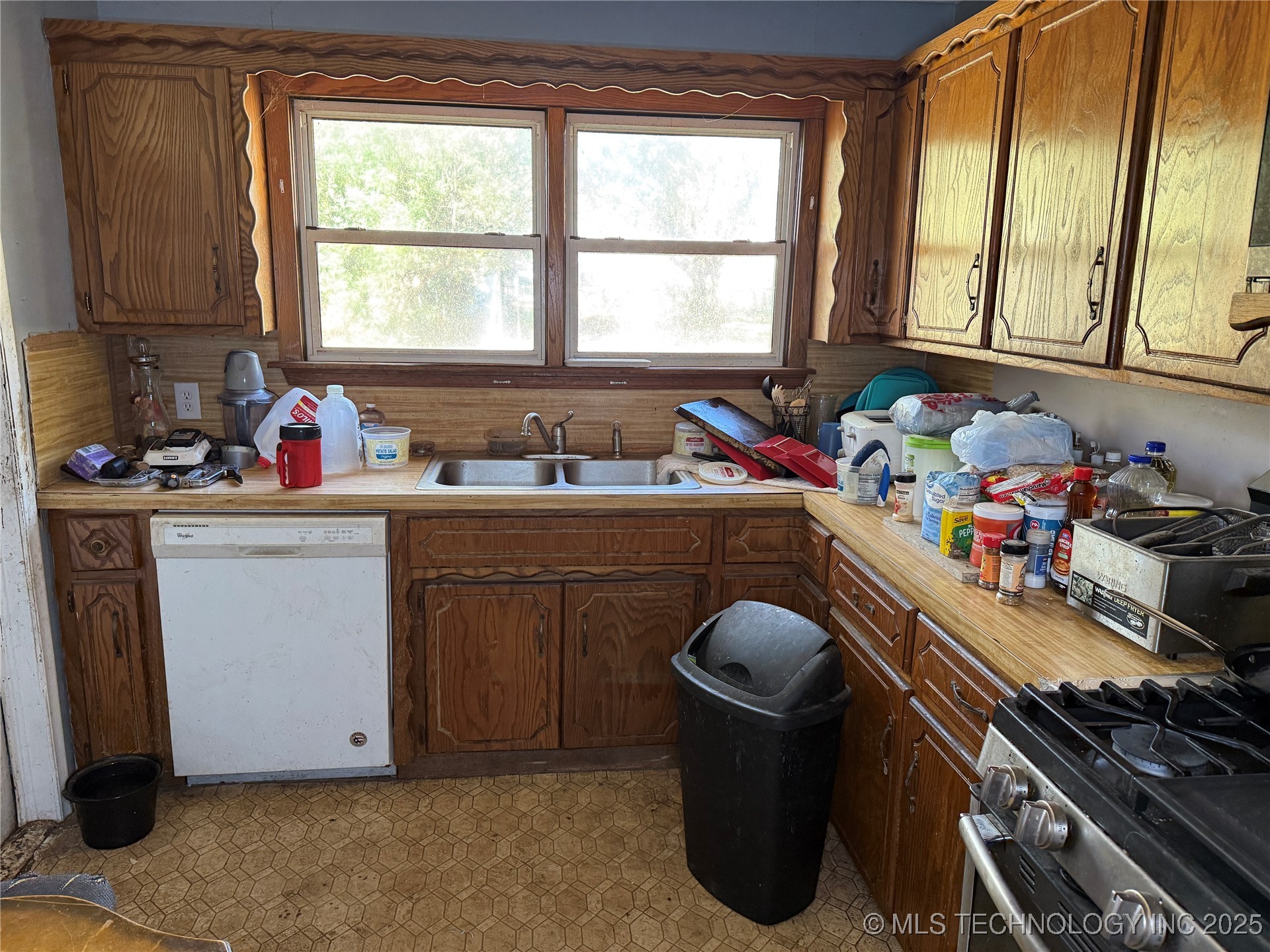 723 Maxwell Nw Property Photo 6