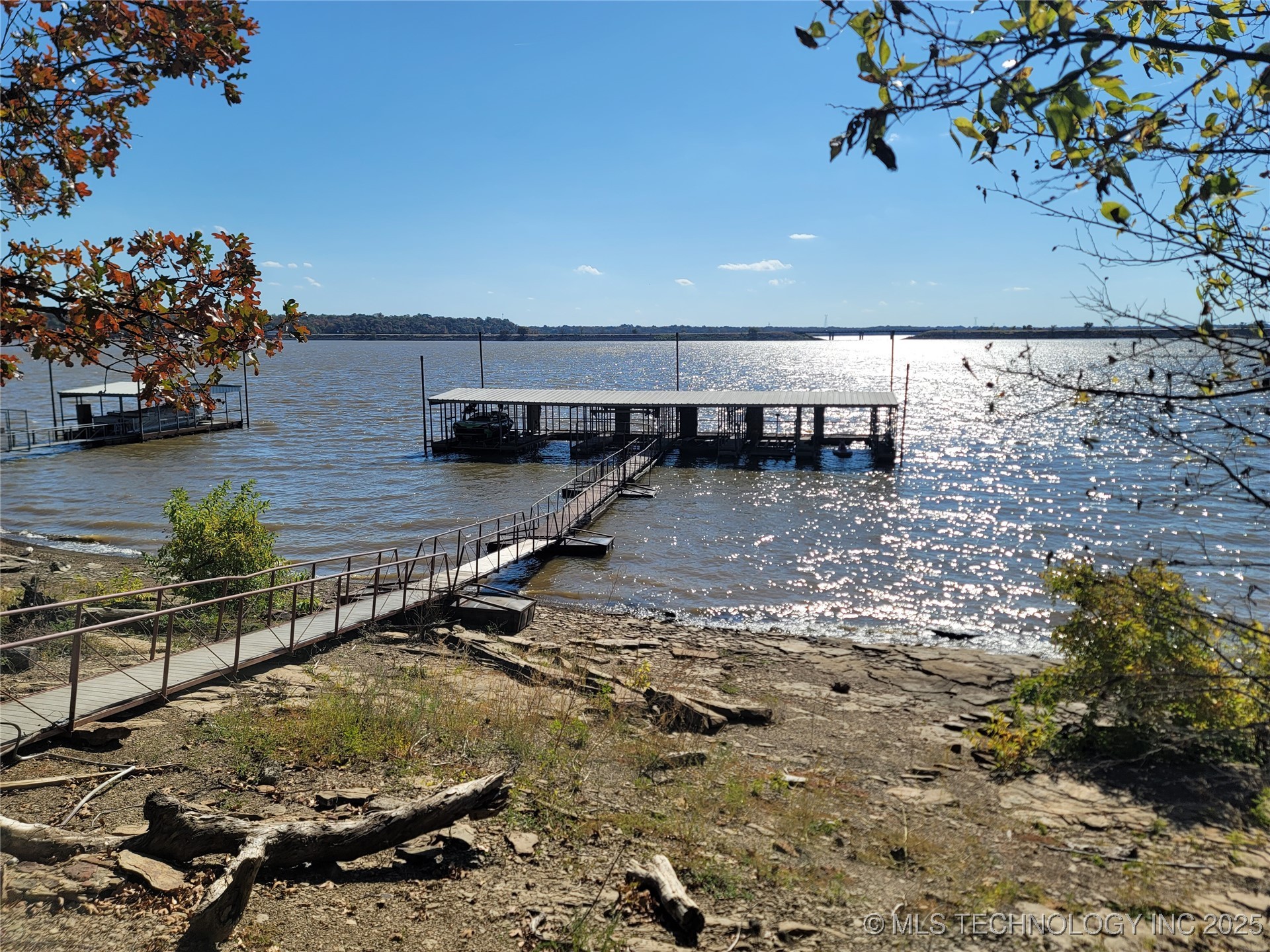 416036 La Vista Drive Property Photo 4