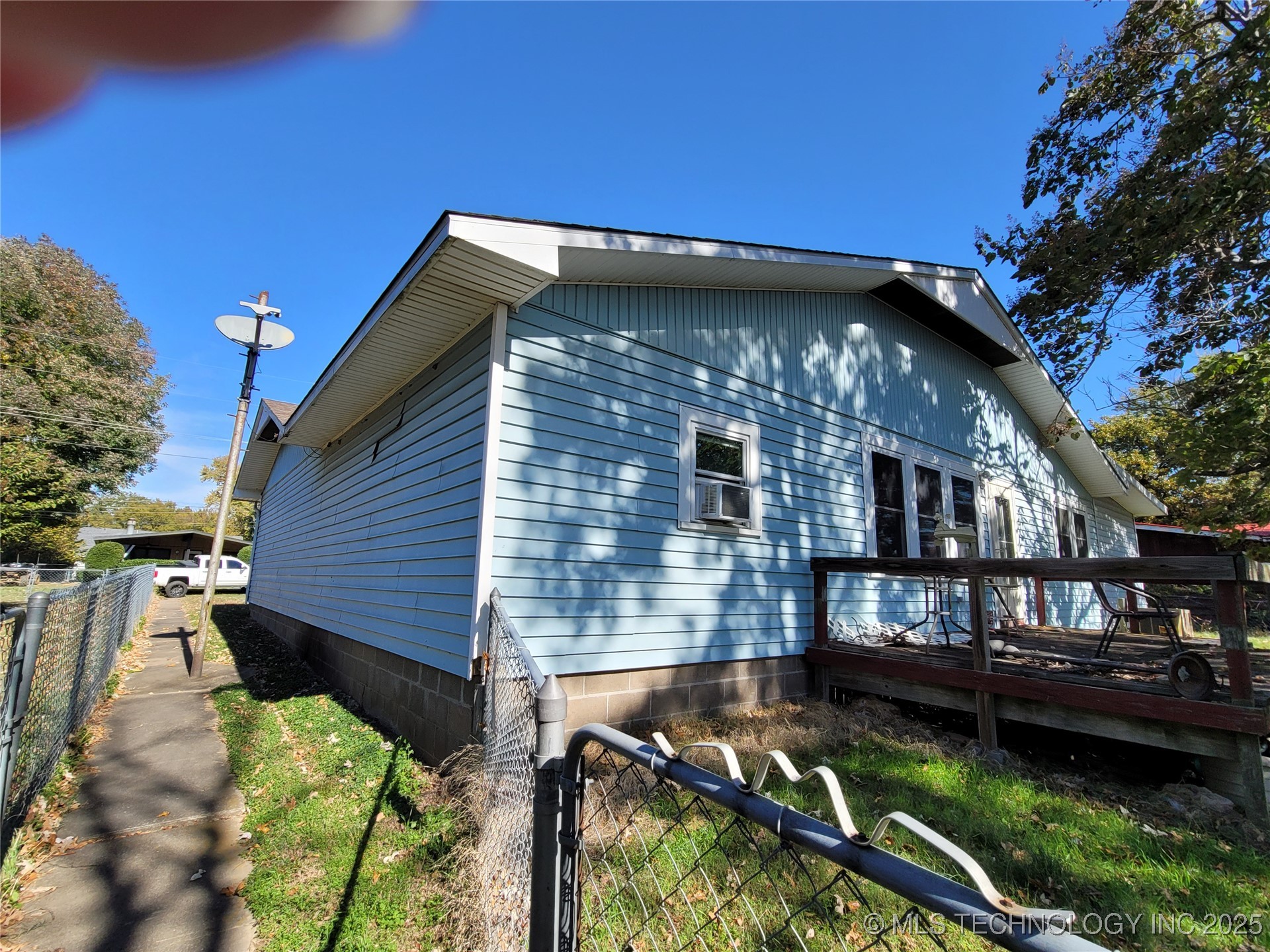 416036 La Vista Drive Property Photo 9