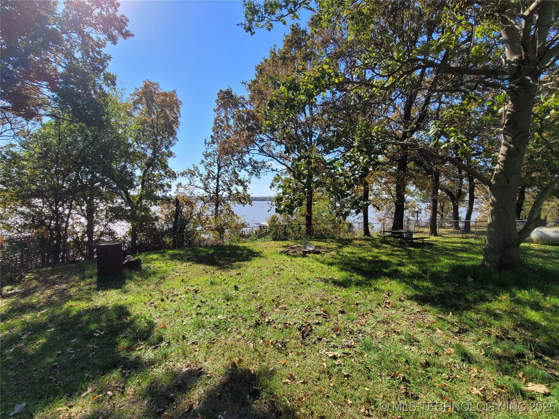 416036 La Vista Drive Property Photo 10