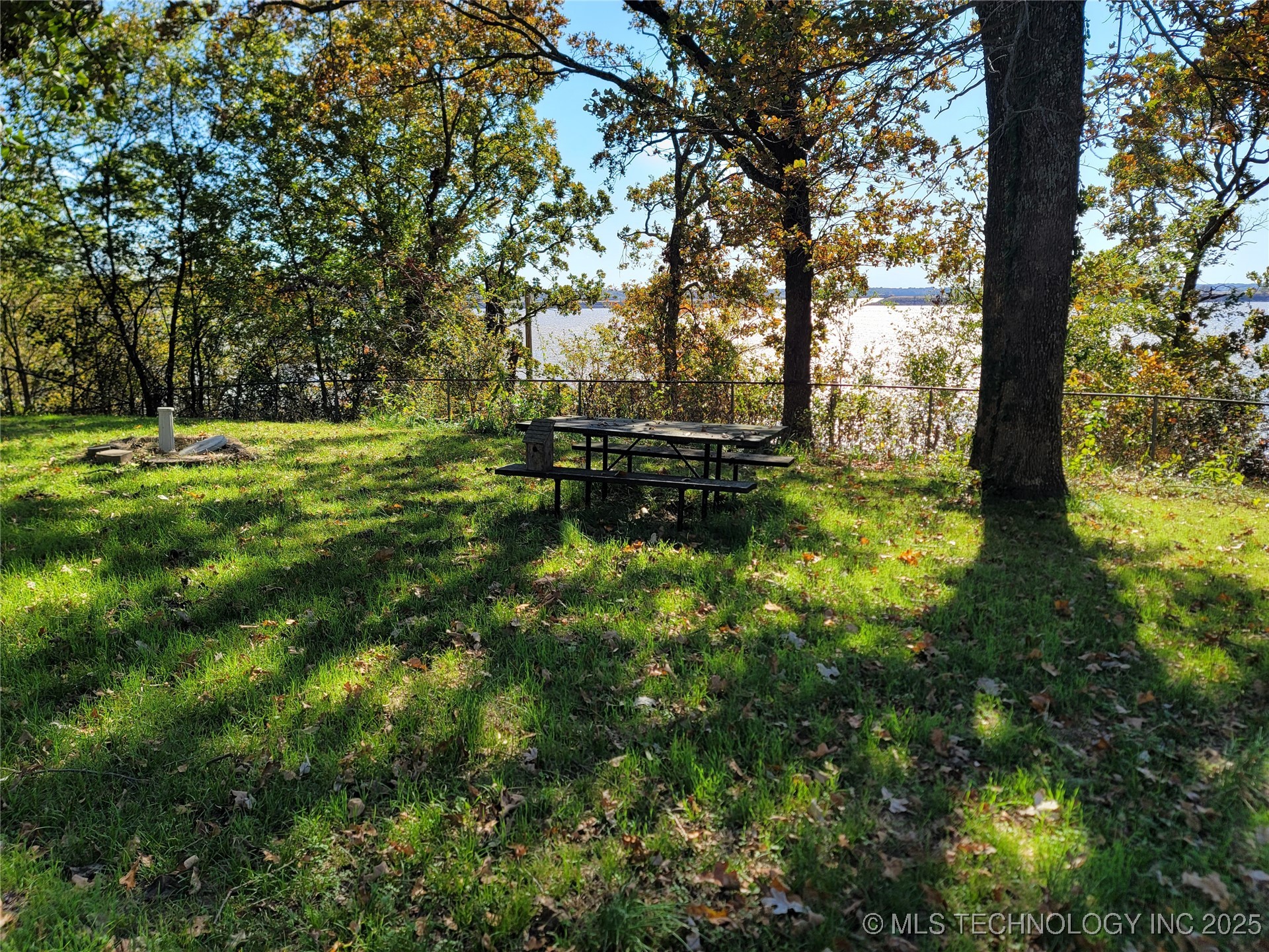 416036 La Vista Drive Property Photo 11