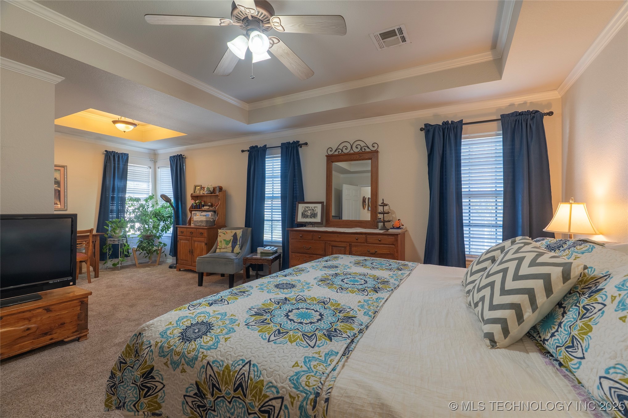 1102 S Catalina Drive Property Photo 4