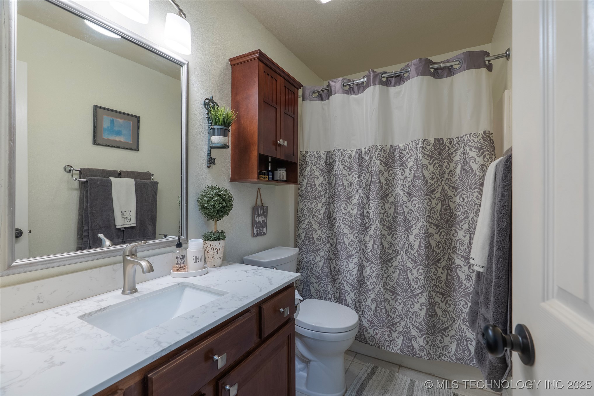 1102 S Catalina Drive Property Photo 6