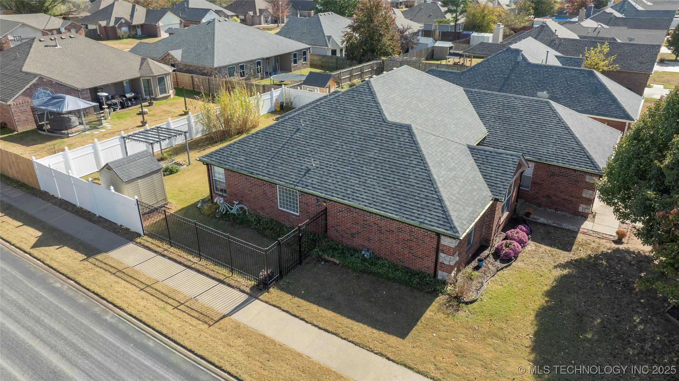 1102 S Catalina Drive Property Photo 12