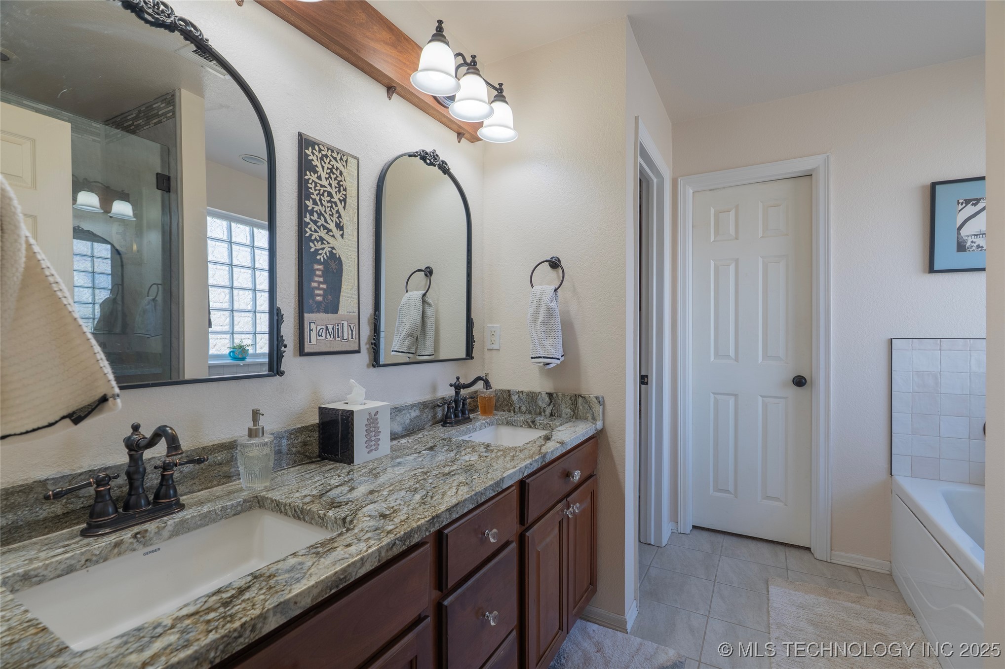 1102 S Catalina Drive Property Photo 39