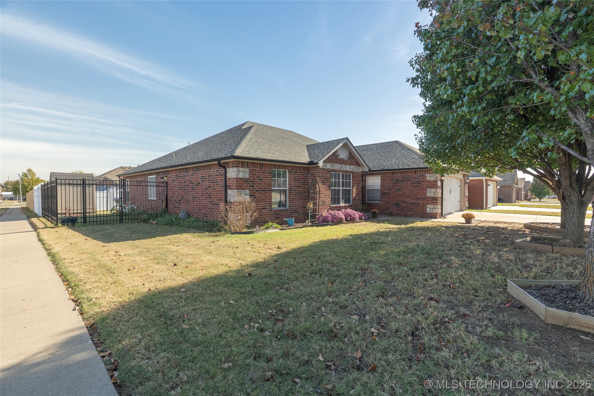 1102 S Catalina Drive Property Photo 52