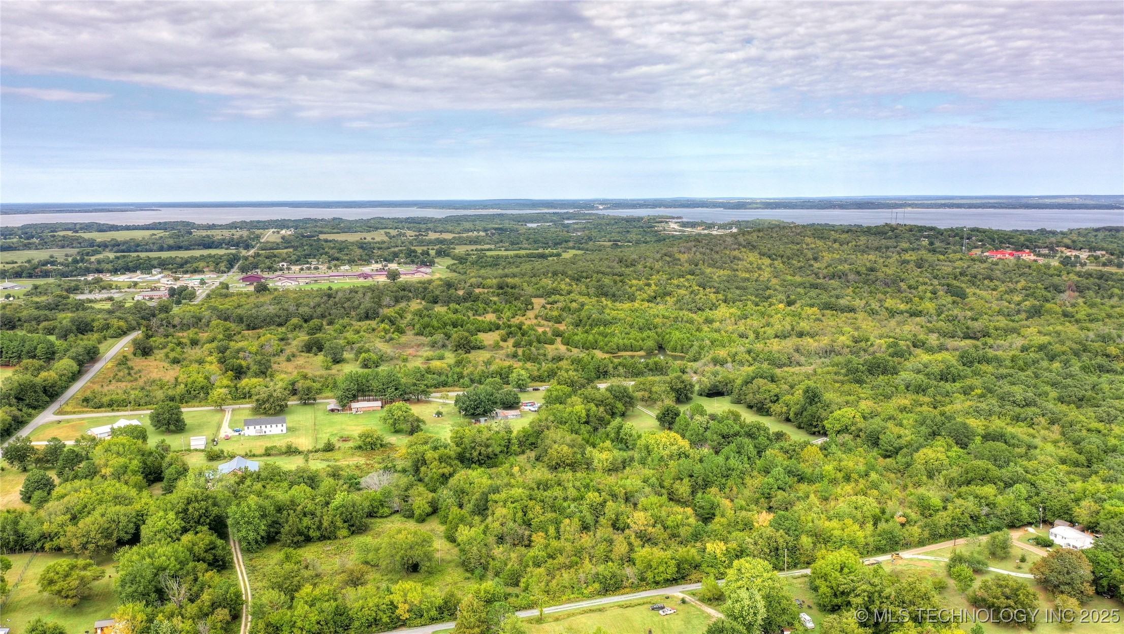 416130 E 1197 Road Property Photo 4