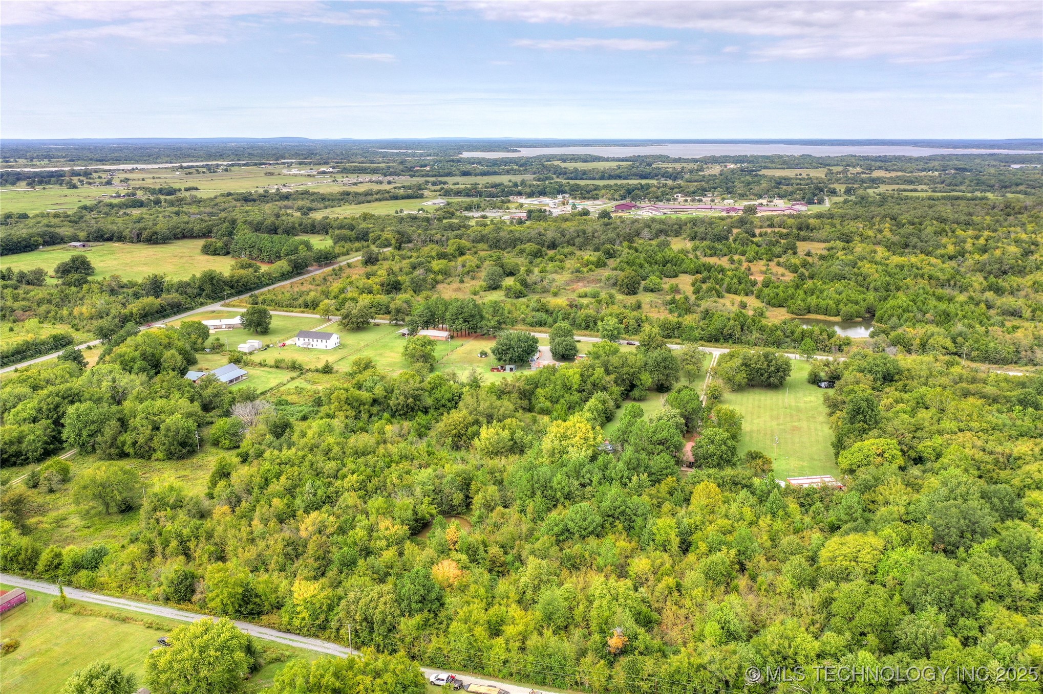 416130 E 1197 Road Property Photo 6