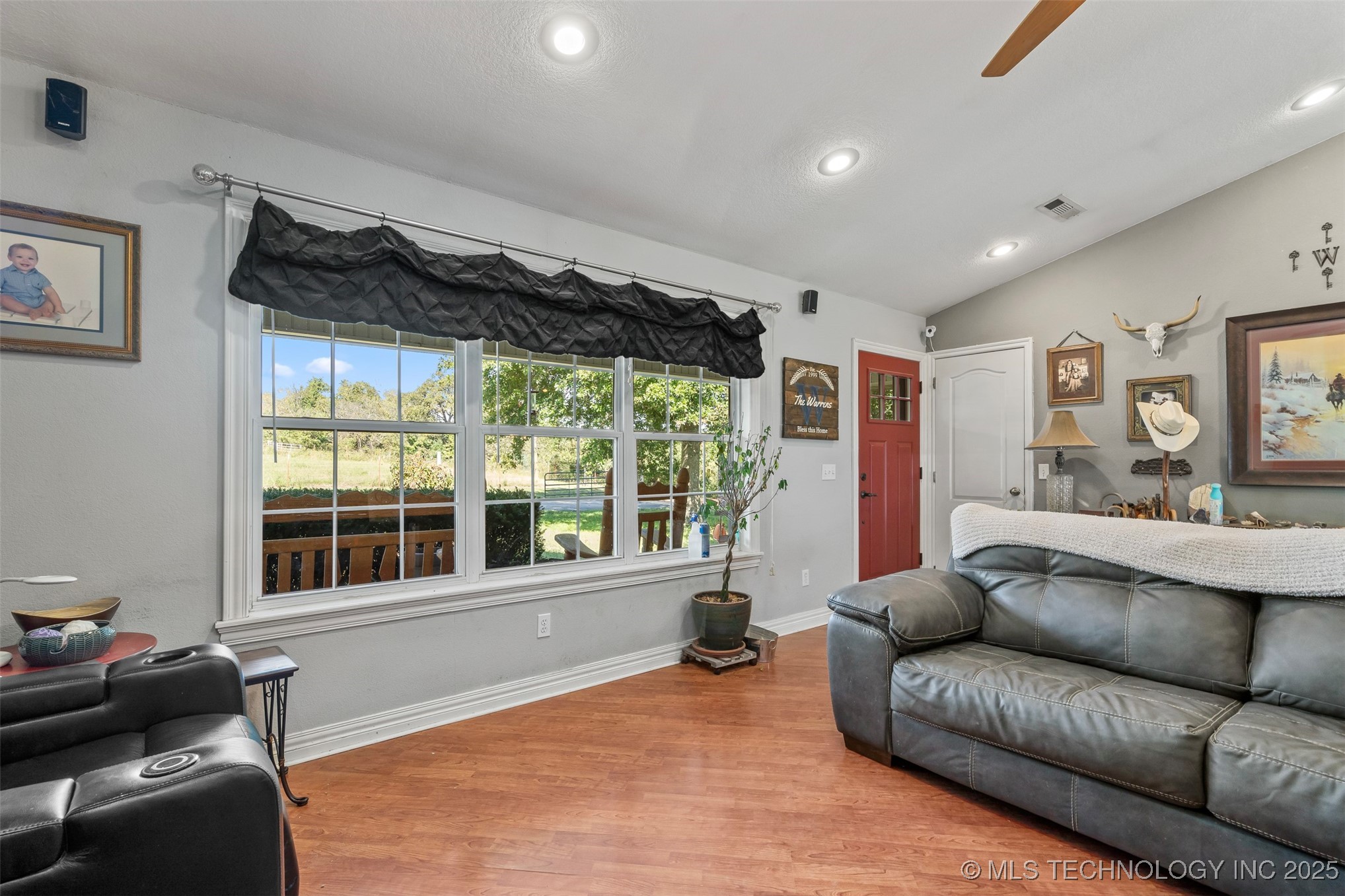 15495 Osage Hog Farm Property Photo 11