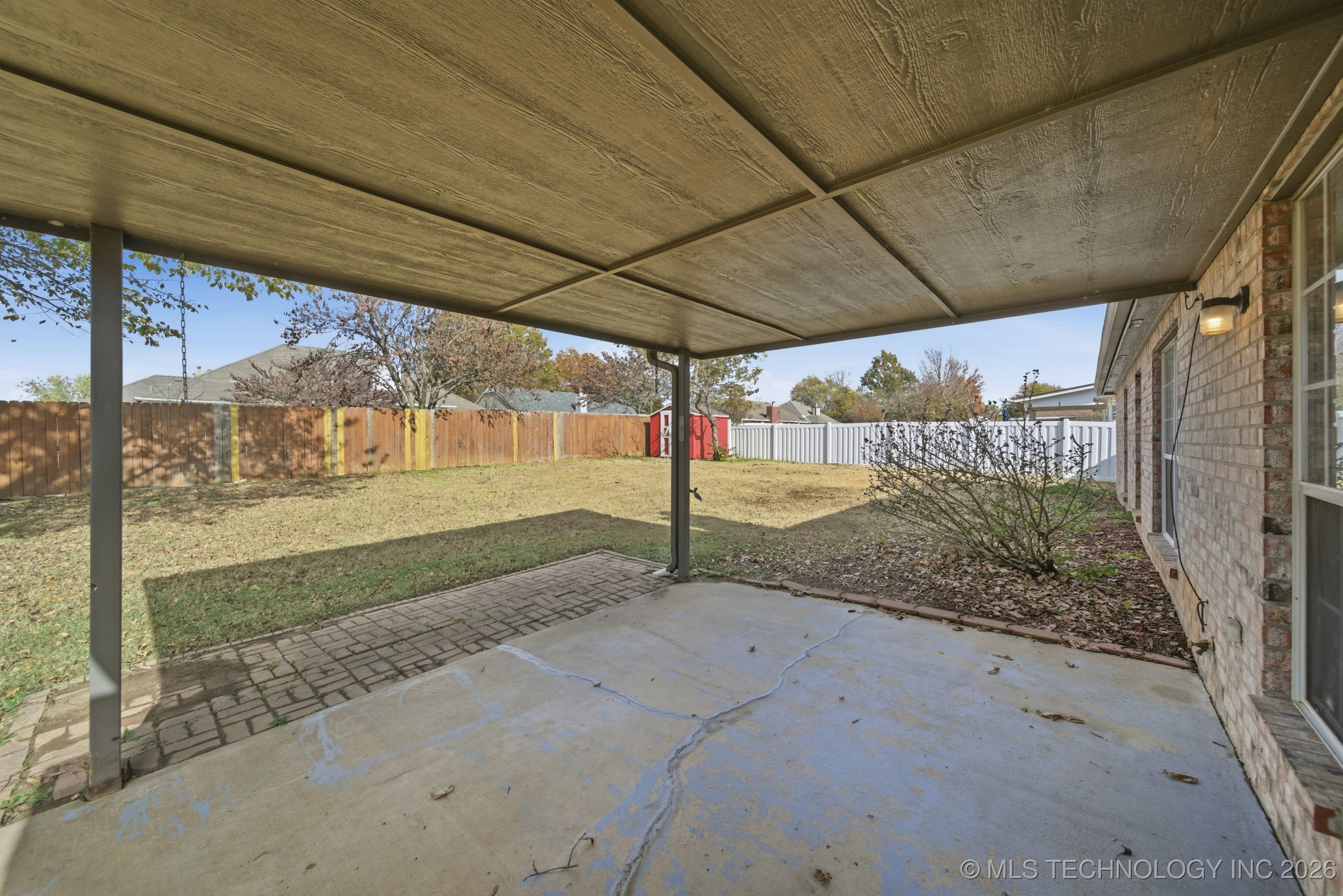 8208 E Madison Street Property Photo 29