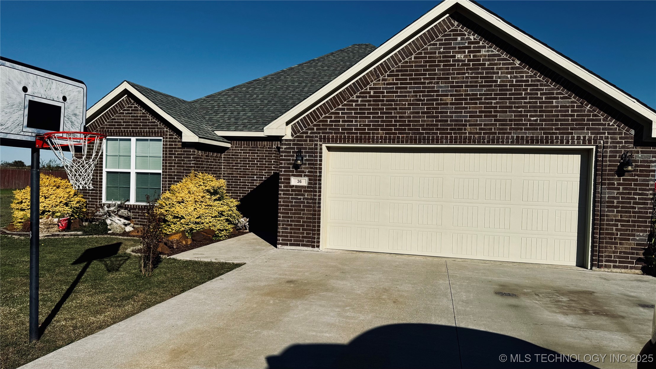 36 Autumn Run Property Photo 22