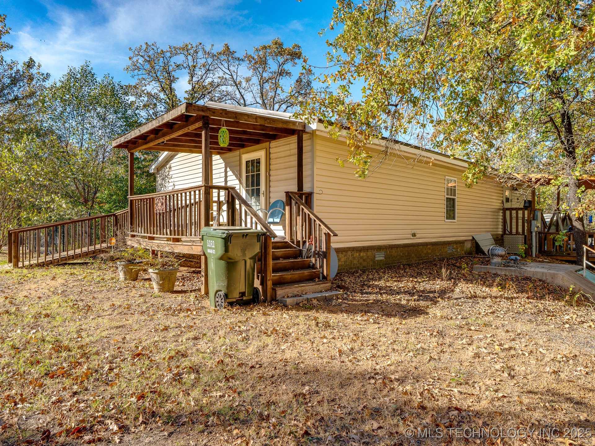 8974 S Willard Road Property Photo 5